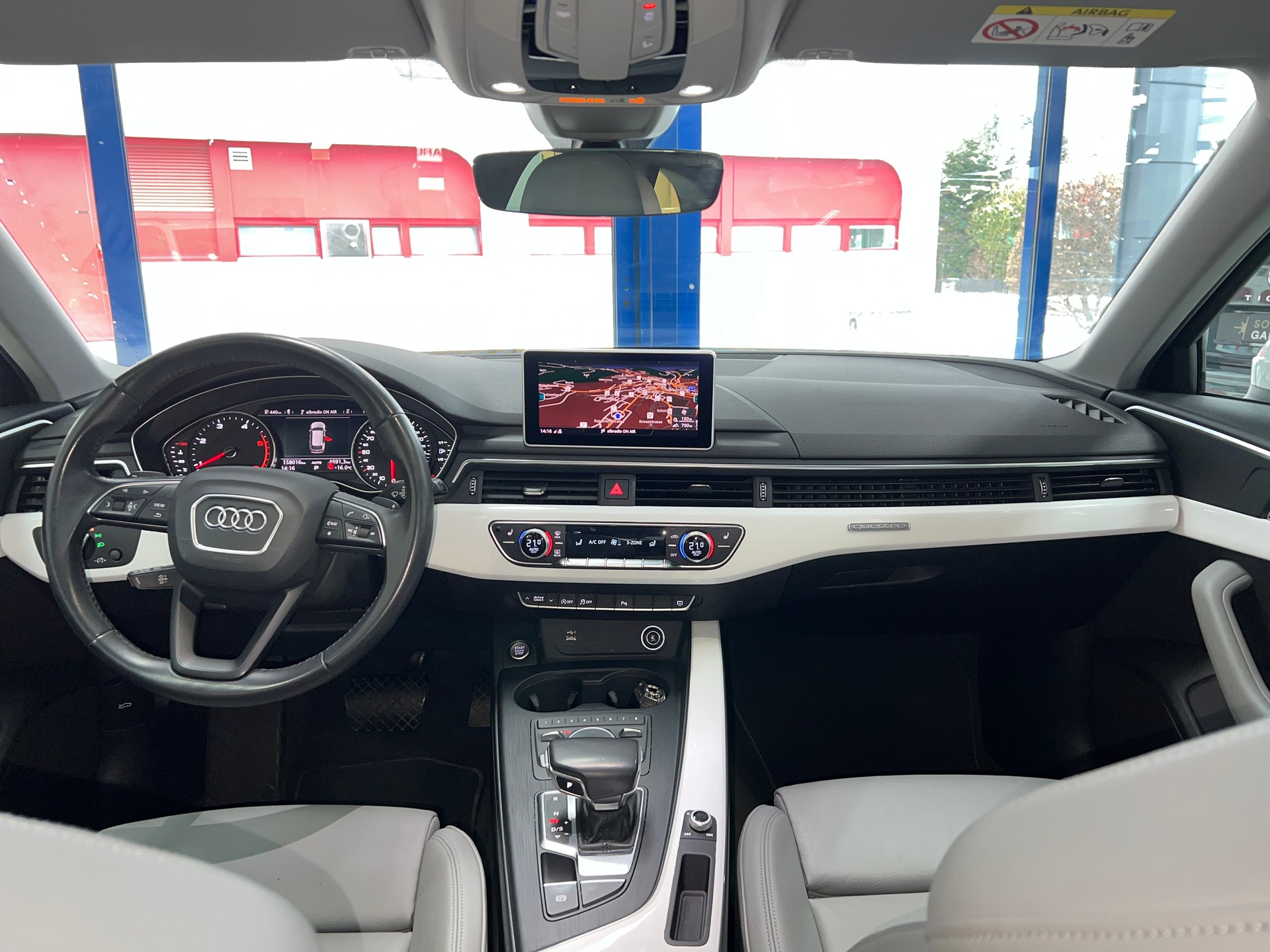 AUDI A4 Avant 40 TDI Sport quattro S-tronic-image-9