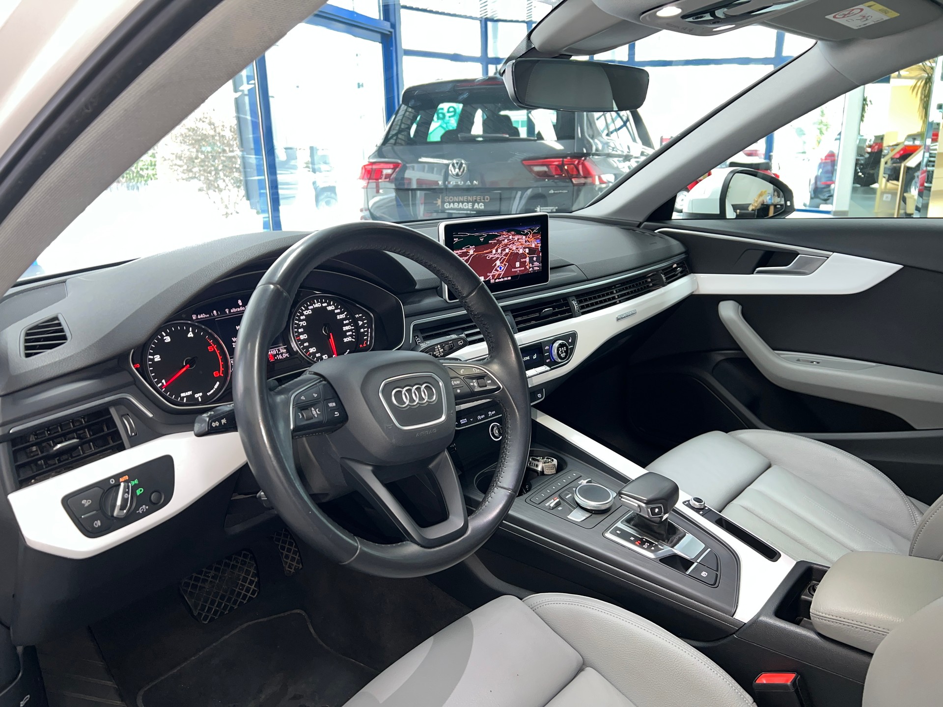 AUDI A4 Avant 40 TDI Sport quattro S-tronic-image-14