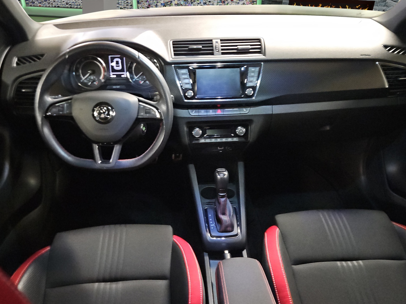 SKODA Fabia 1.0 TSI Monte Carlo DSG-image-7