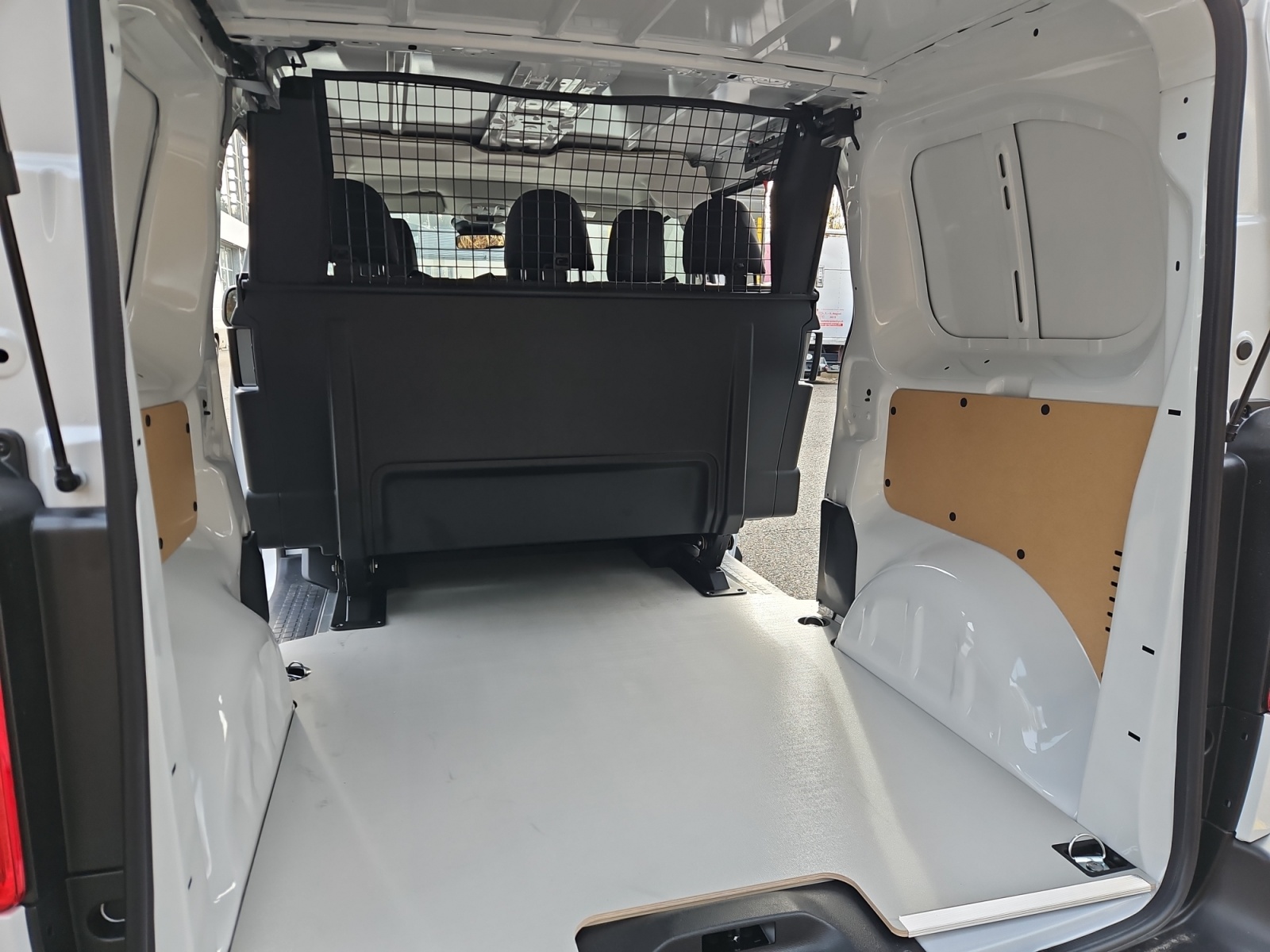 PEUGEOT Expert 1.5 BlueHDi 120 S&S Vertiefte Kabine Standard-image-13
