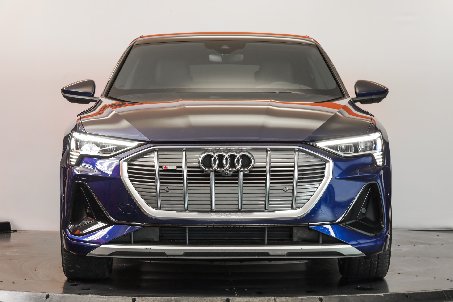 AUDI e-tron 55 Sportback S Line quattro-showroom-element-1