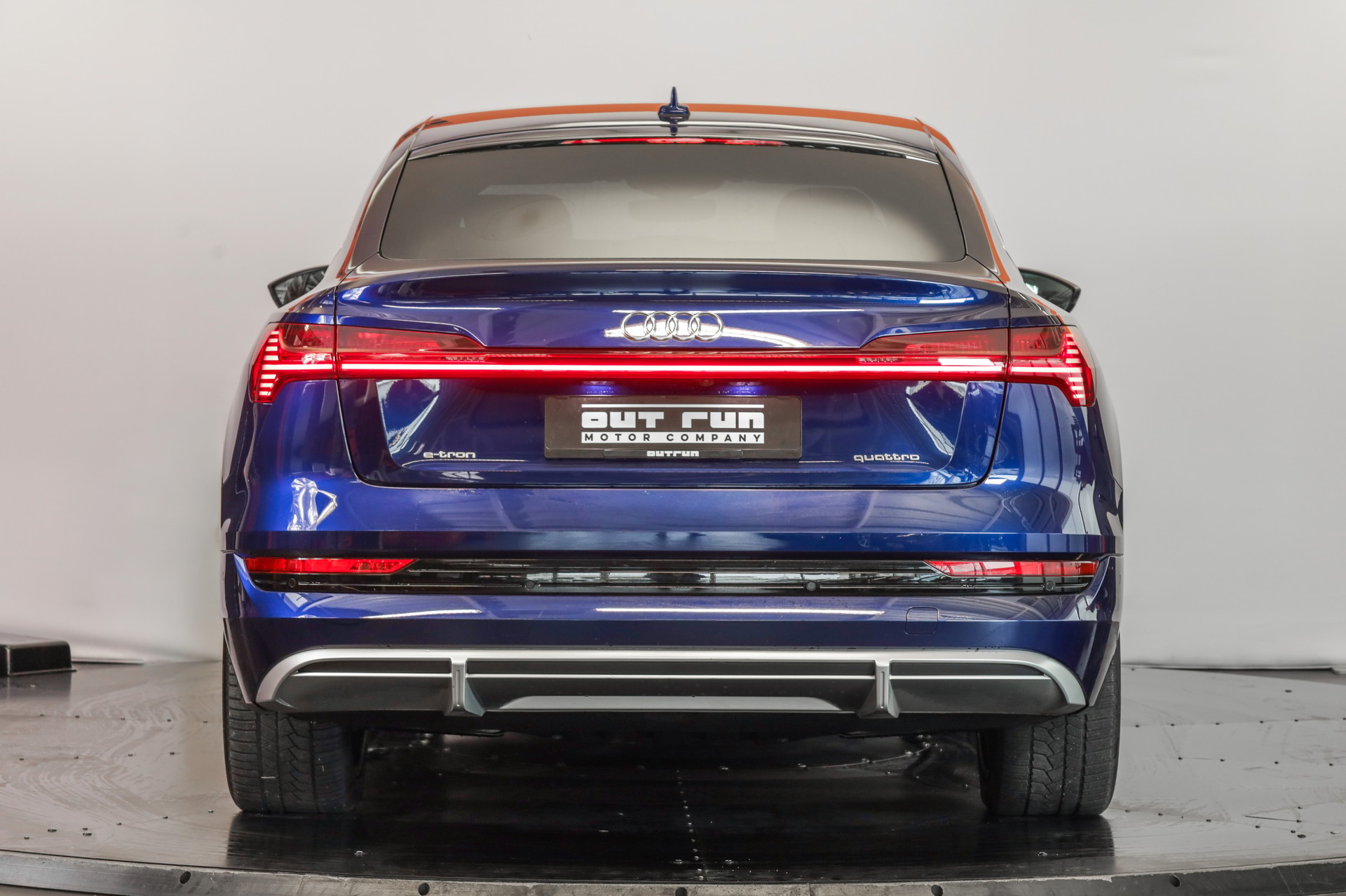 AUDI e-tron 55 Sportback S Line quattro-showroom-element-2