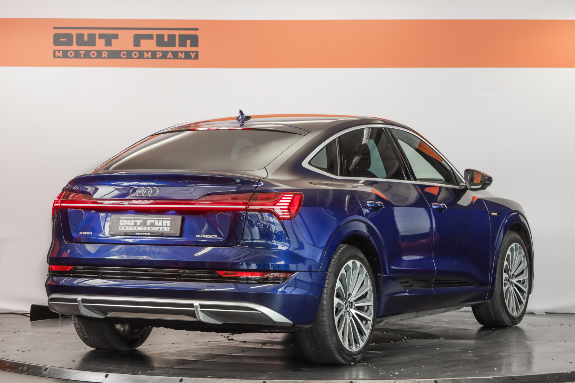AUDI e-tron 55 Sportback S Line quattro-showroom-element-3