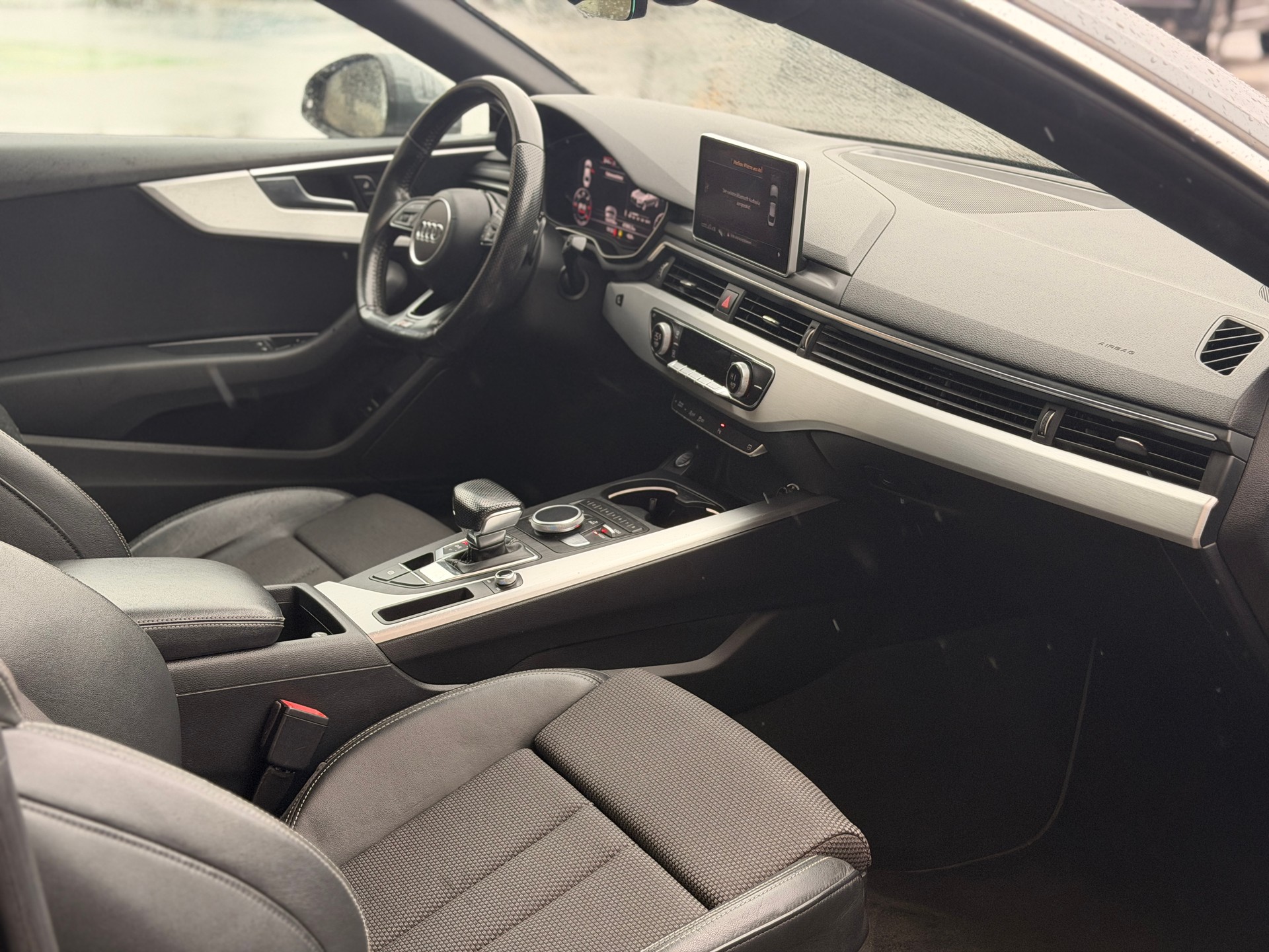AUDI A5 Coupé 2.0 TDI Sport S-tronic-image-22