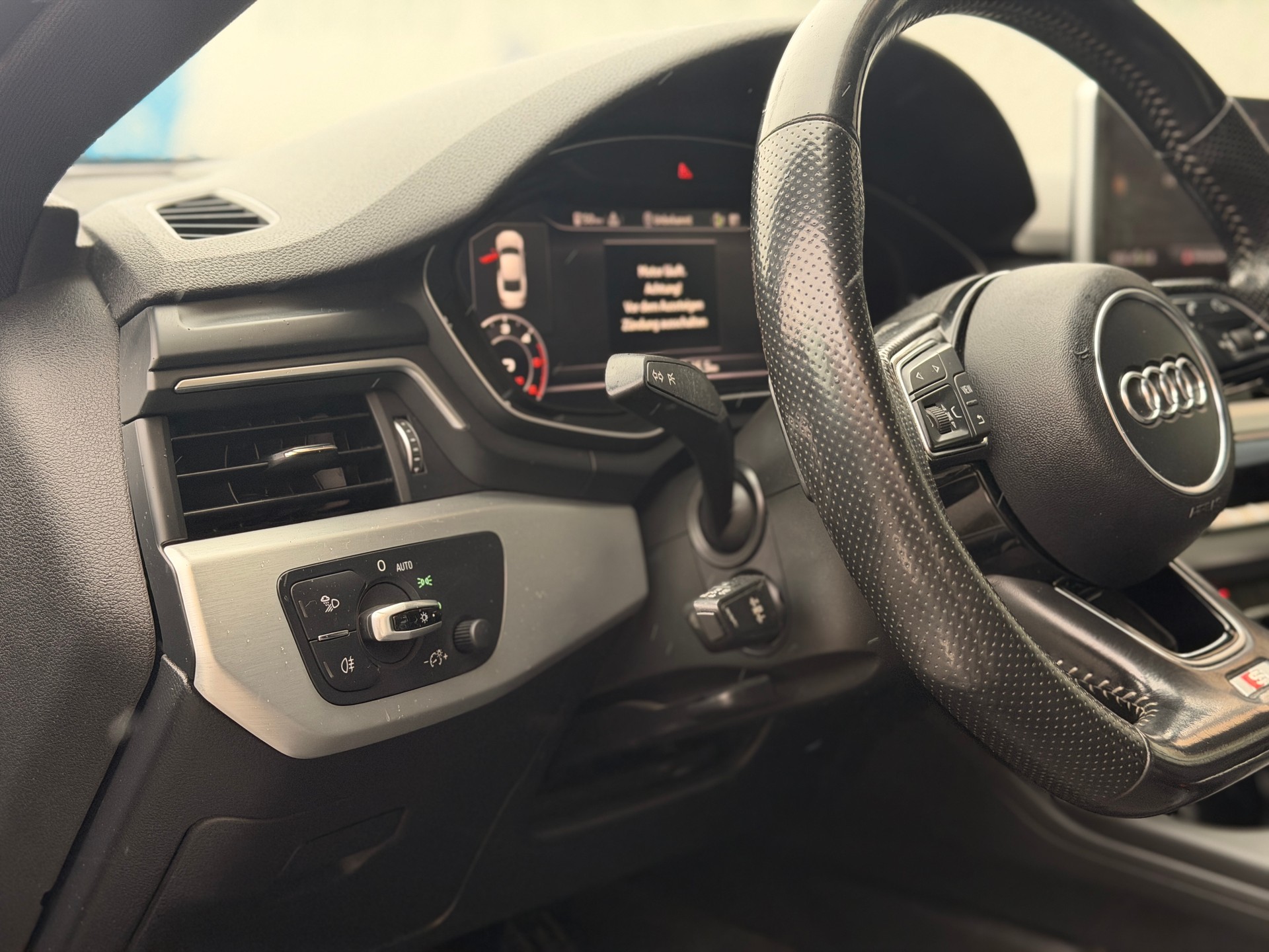 AUDI A5 Coupé 2.0 TDI Sport S-tronic-image-16