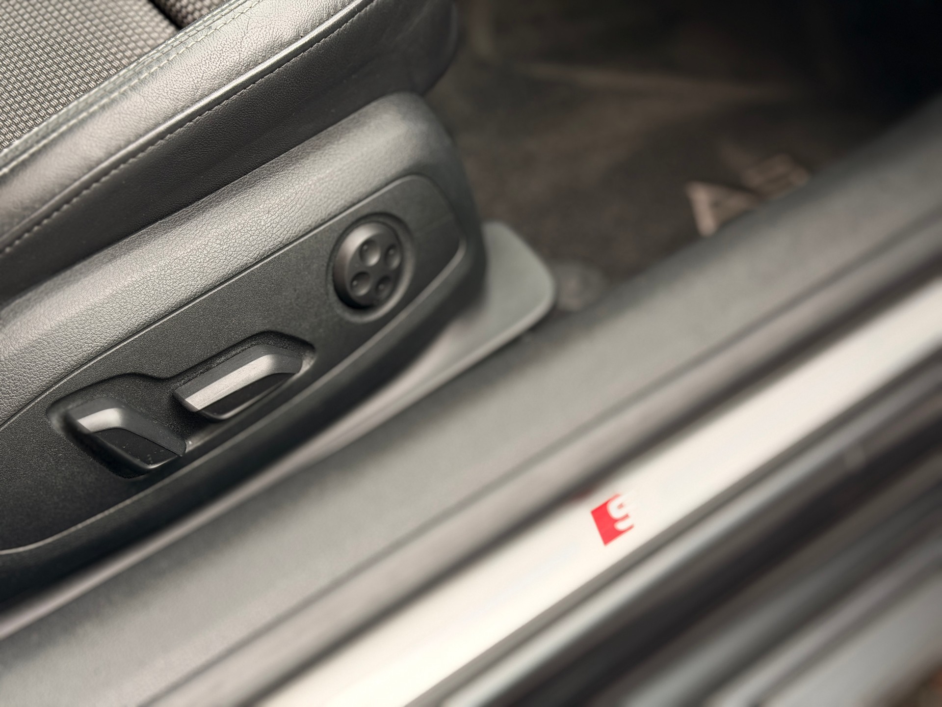 AUDI A5 Coupé 2.0 TDI Sport S-tronic-image-20