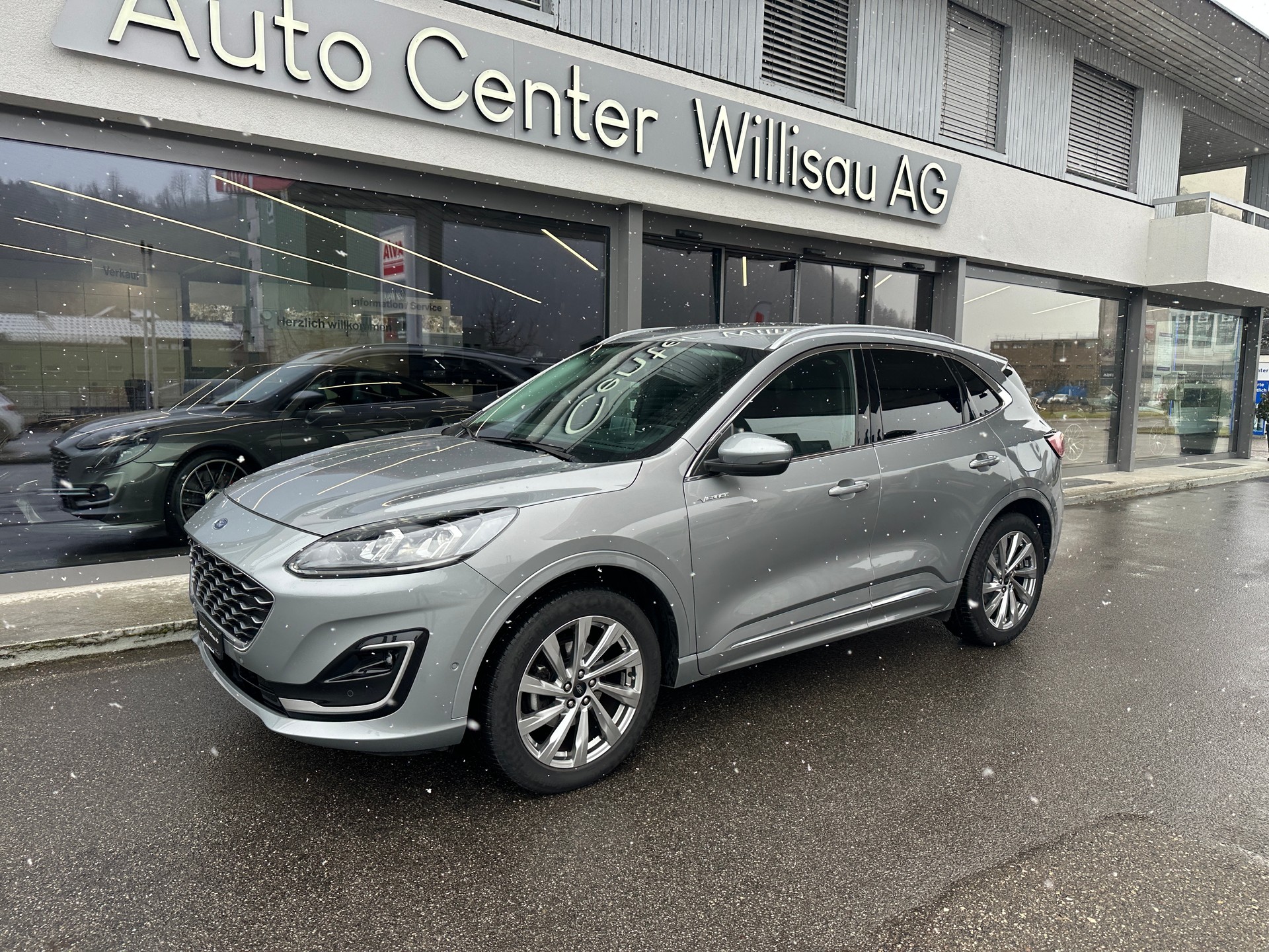 FORD Kuga 2.5 FHEV Vignale 4WD-image-0