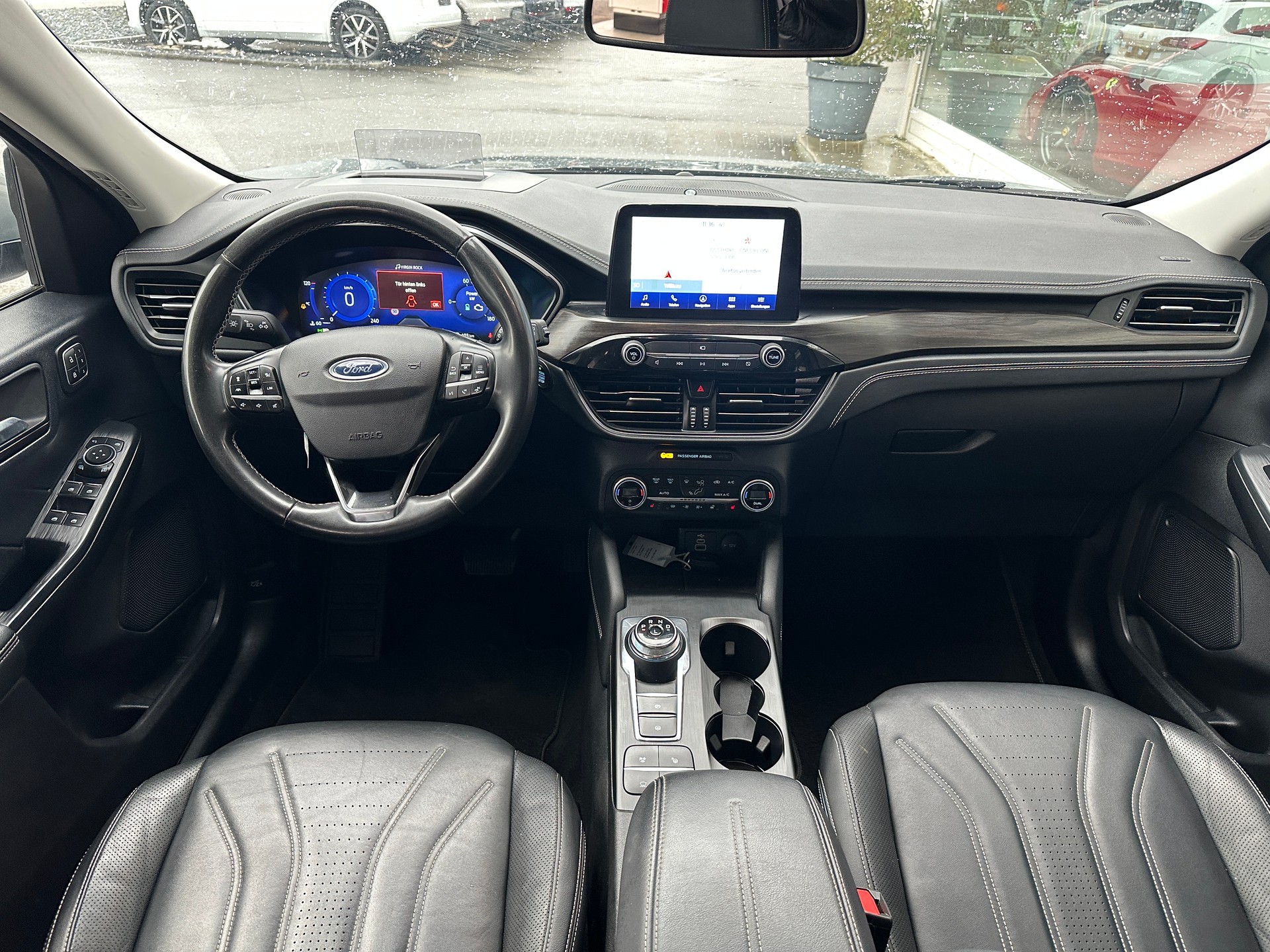 FORD Kuga 2.5 FHEV Vignale 4WD-image-8