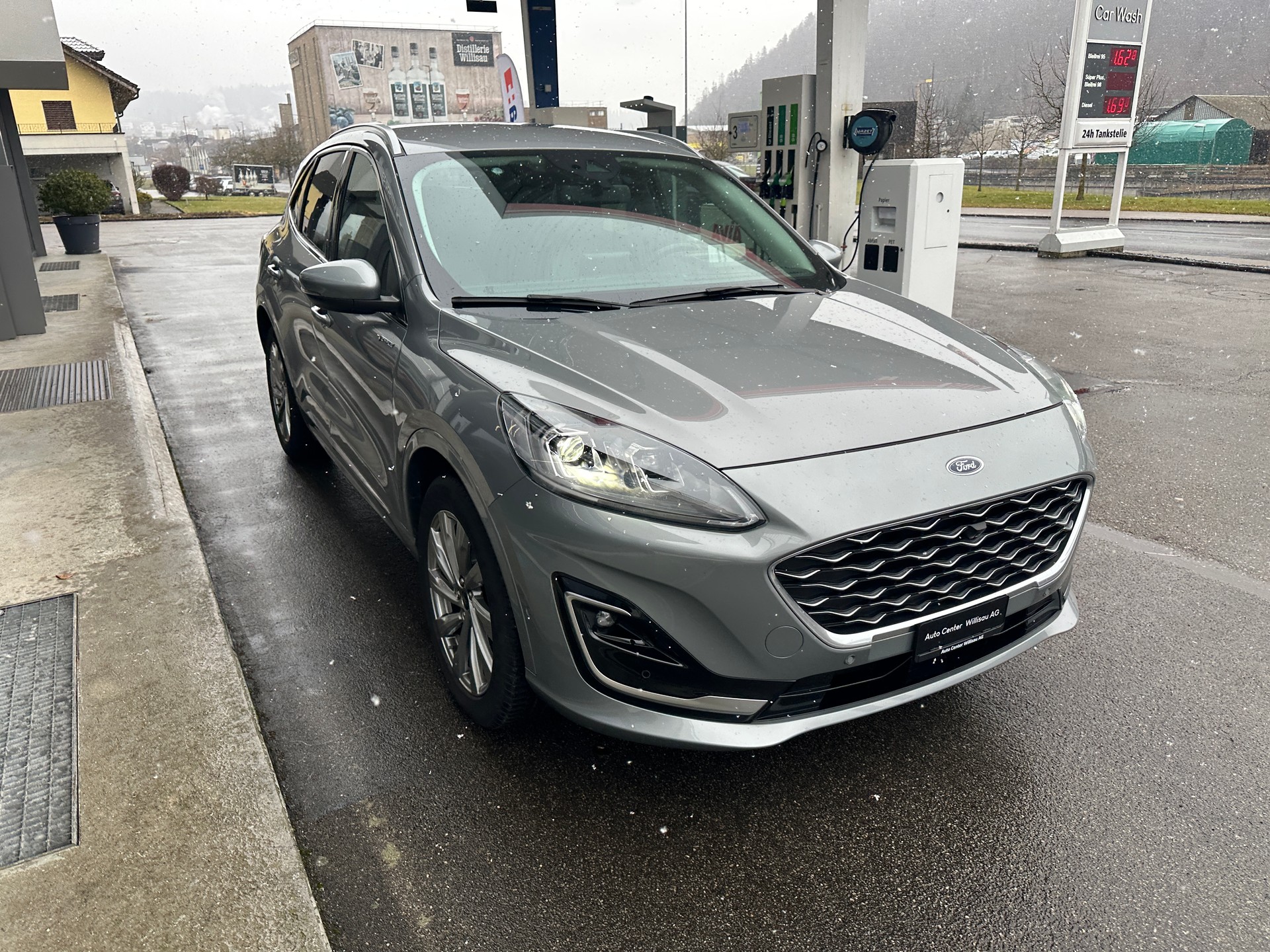 FORD Kuga 2.5 FHEV Vignale 4WD-image-2