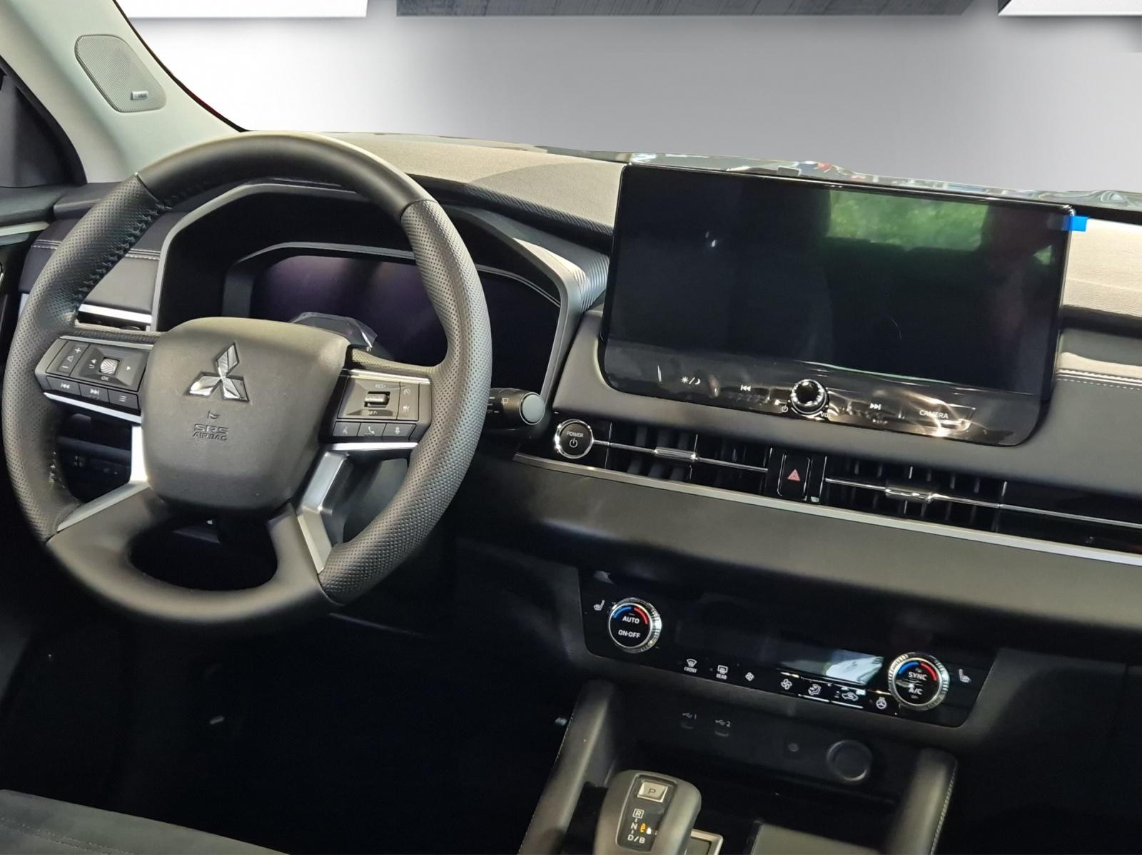MITSUBISHI Outlander 2.4 PHEV Instyle 4x4-image-11
