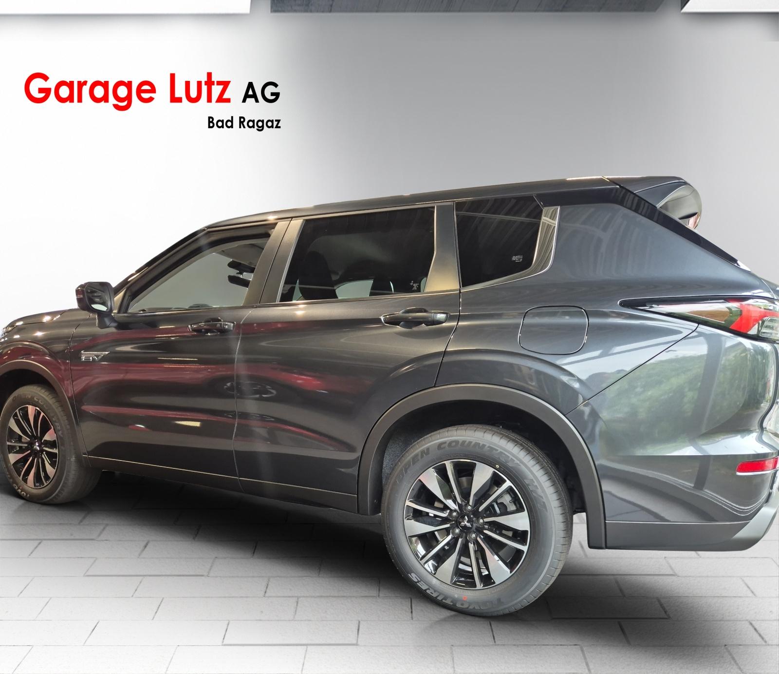 MITSUBISHI Outlander 2.4 PHEV Instyle 4x4-image-3