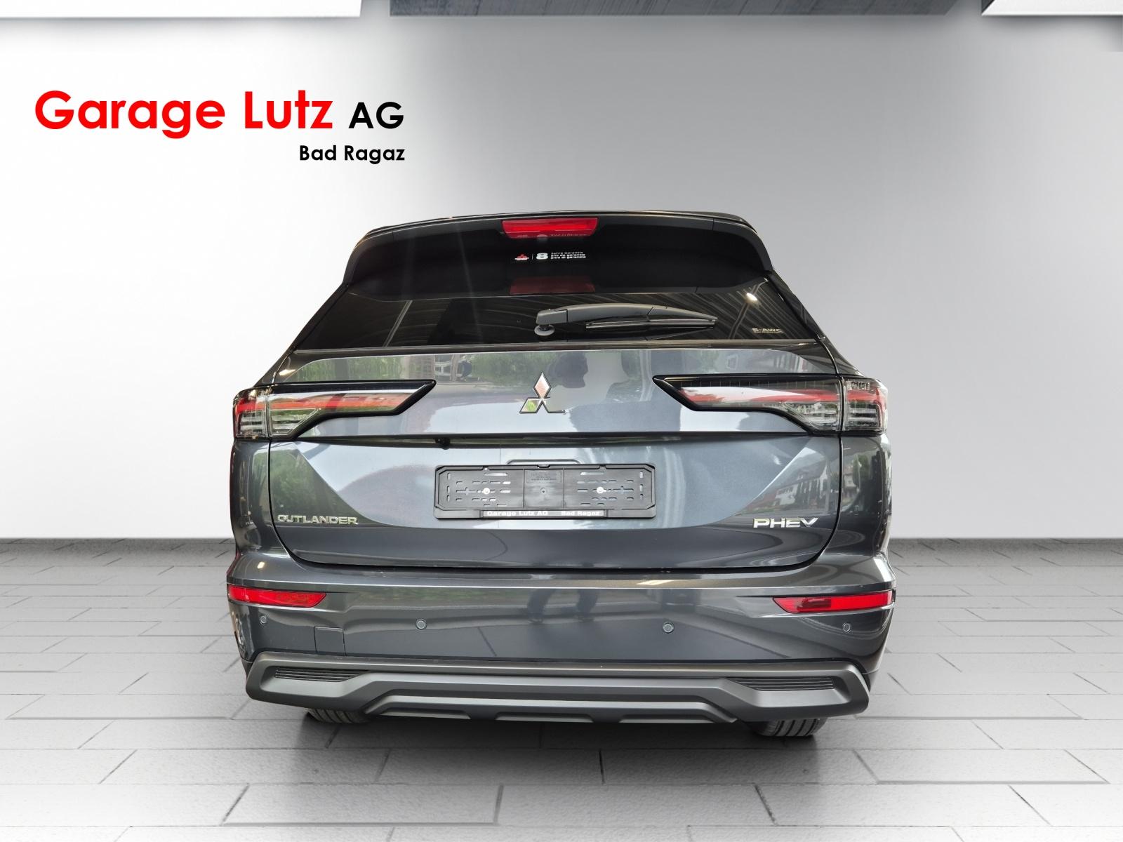 MITSUBISHI Outlander 2.4 PHEV Instyle 4x4-image-4