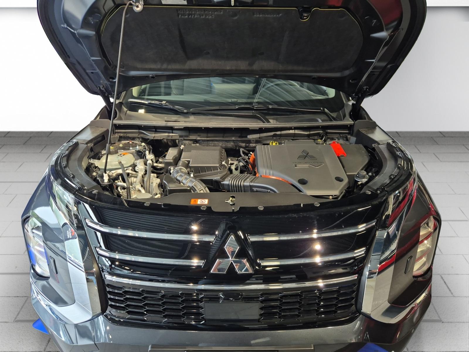 MITSUBISHI Outlander 2.4 PHEV Instyle 4x4-image-14