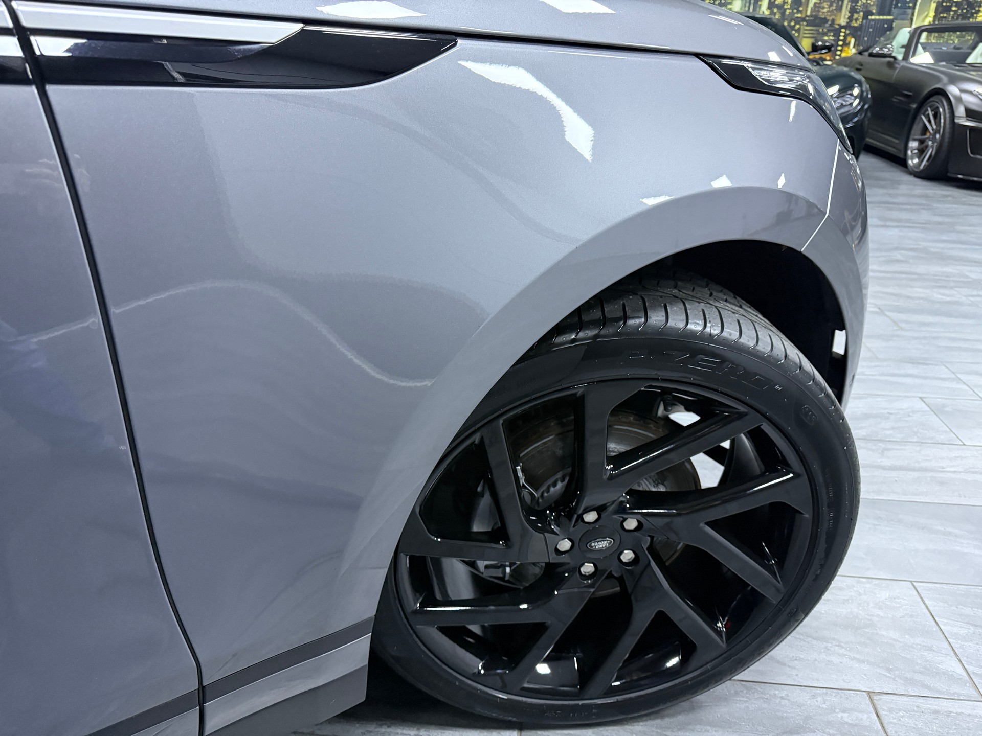 LAND ROVER Range Rover Velar P 250 SE Automatic / Model 2022-image-2