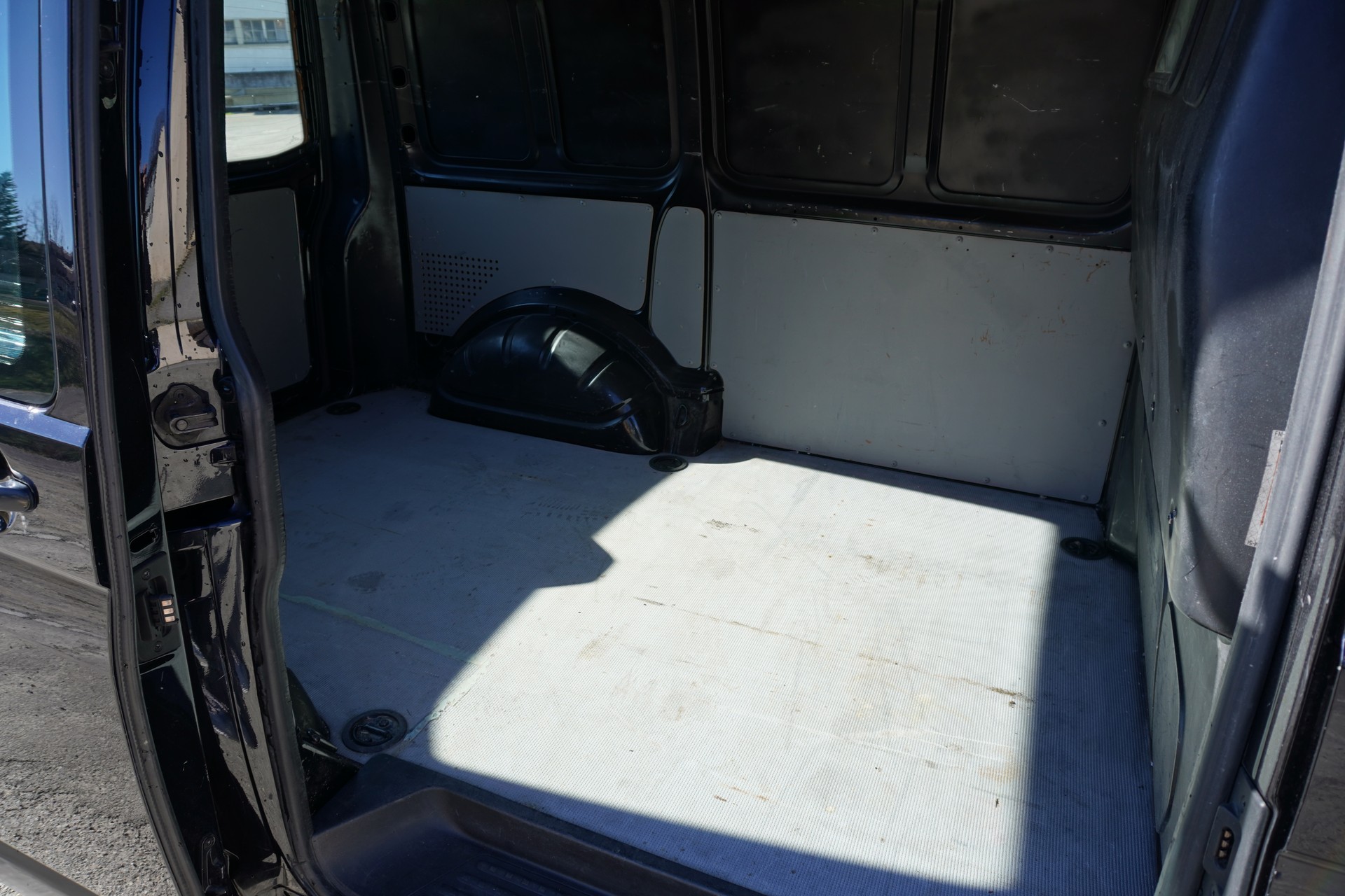 VW T5 2.0 TDI-image-7