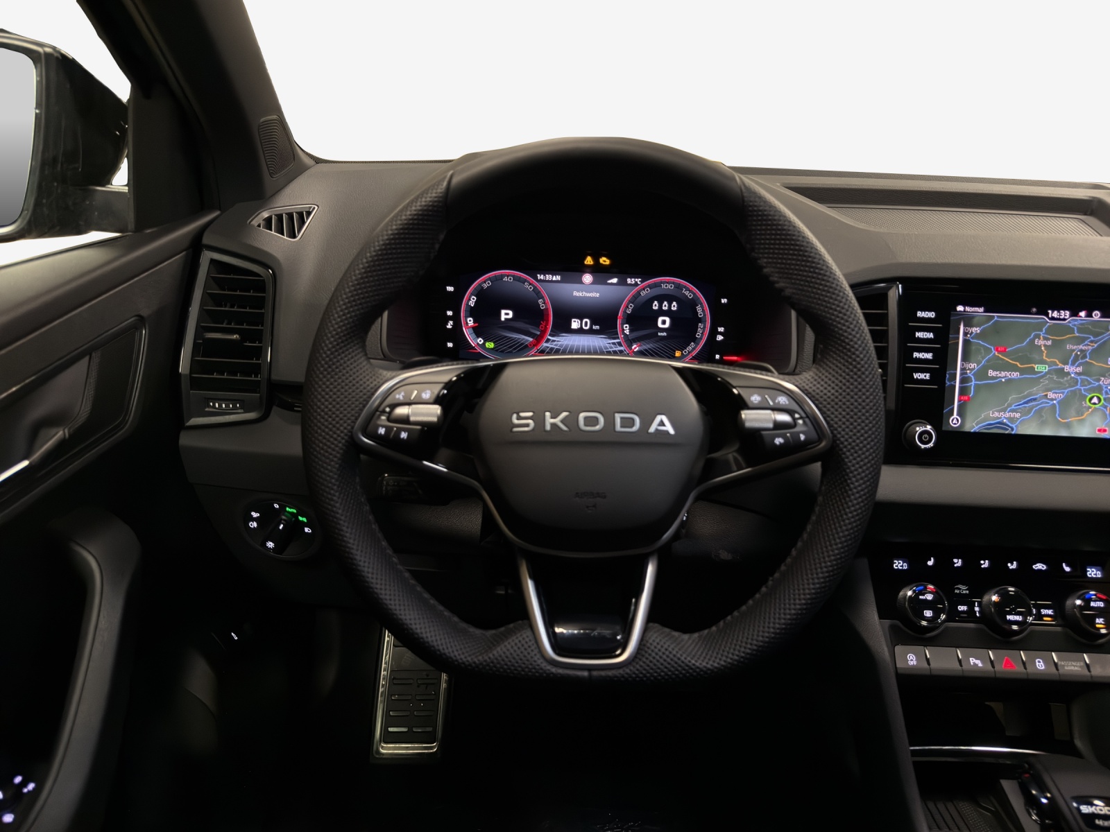 SKODA Karoq 2.0 TSI Dynamic Limited Edition 4x4 DSG-image-9
