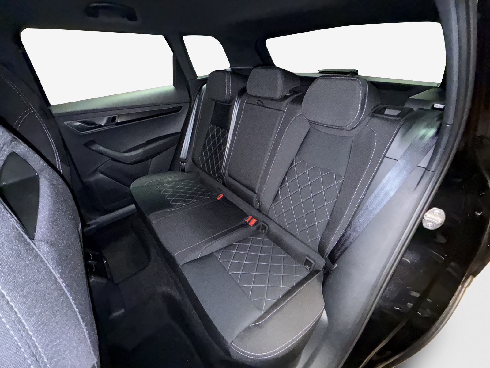 SKODA Karoq 2.0 TSI Dynamic Limited Edition 4x4 DSG-image-11