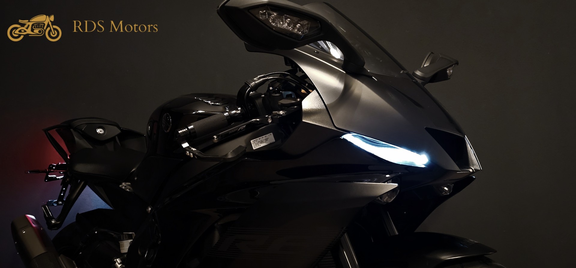 YAMAHA YZF-R6-showroom-element-3