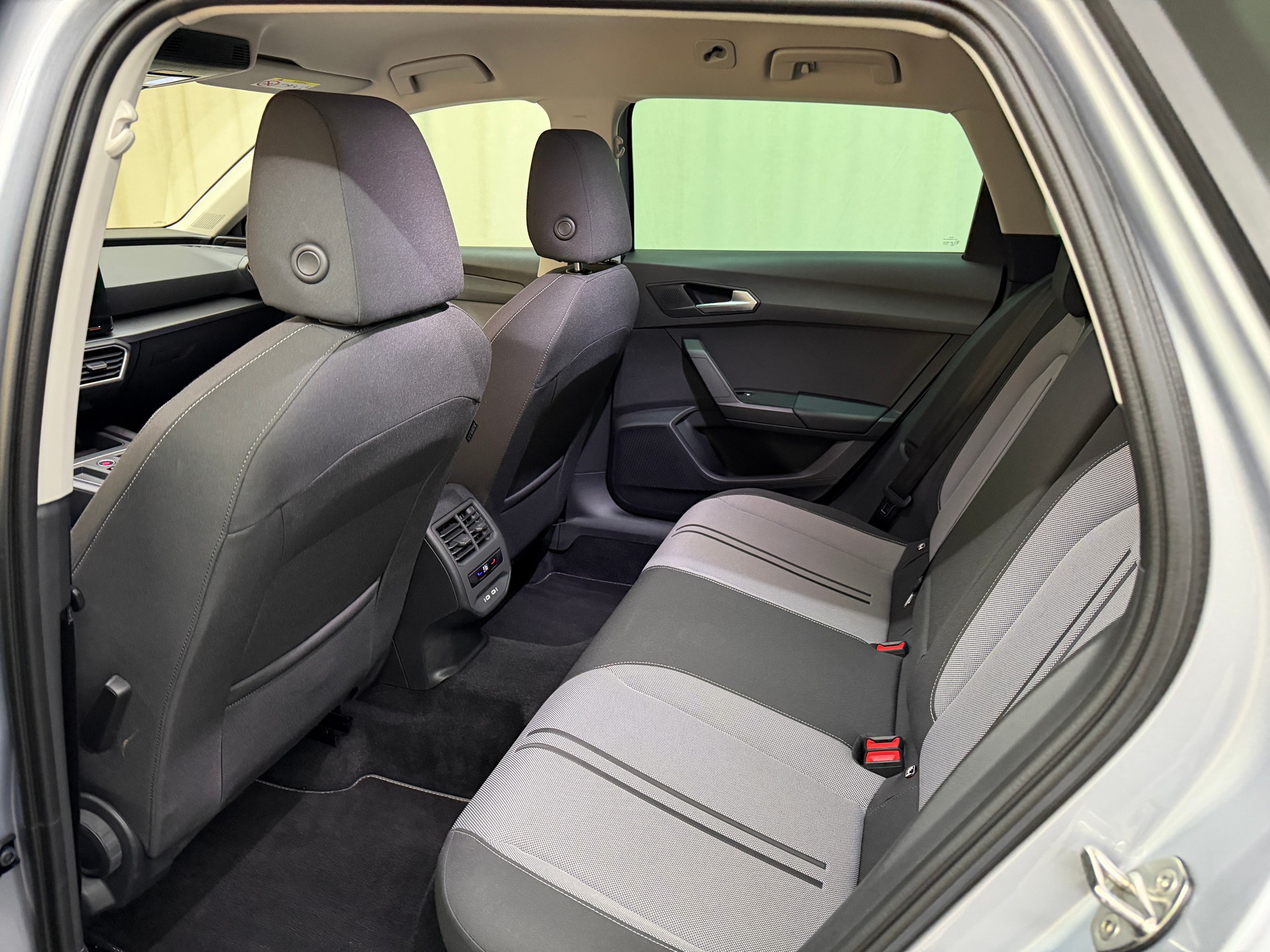 SEAT Leon ST 2.0 TDI EVO DSG Style-image-12