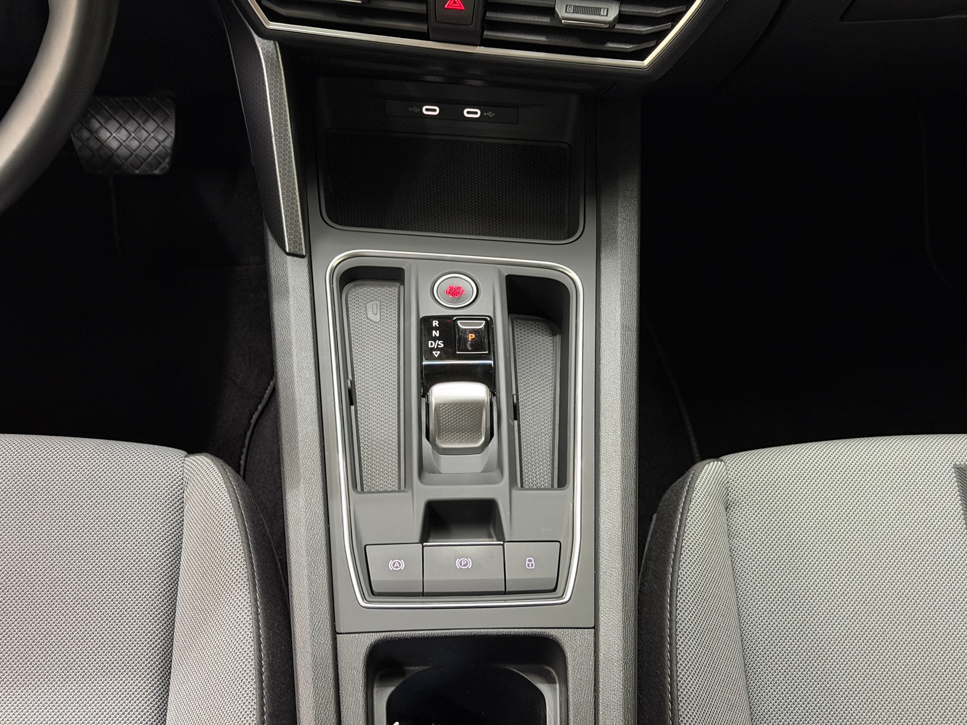SEAT Leon ST 2.0 TDI EVO DSG Style-image-13