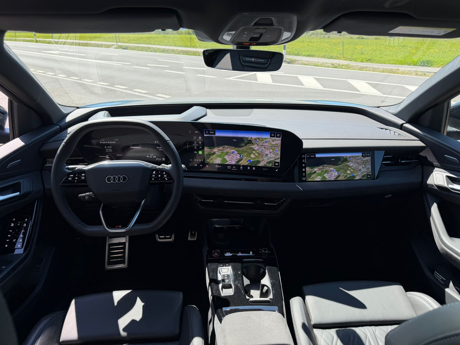 AUDI SQ6 e-tron quattro-image-11