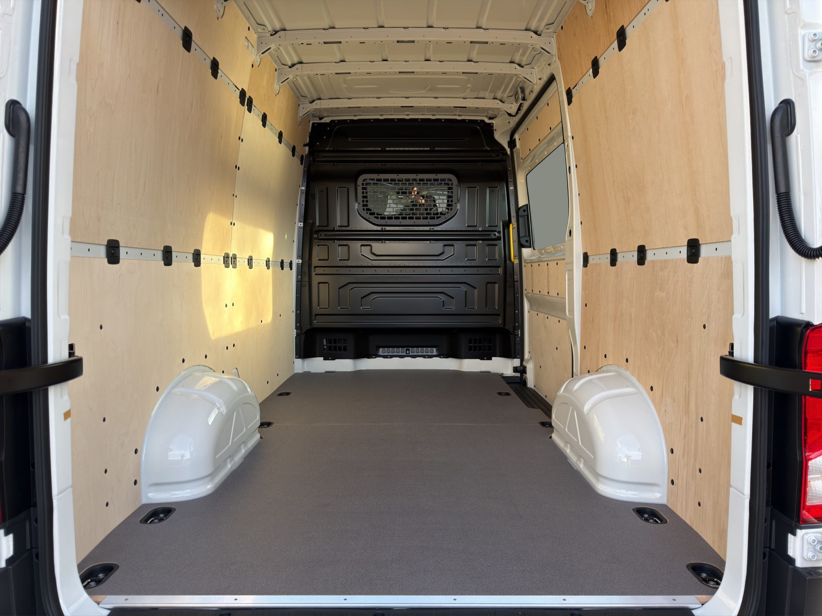 VW Crafter 35 Kastenwagen Entry RS 3640 mm-image-12
