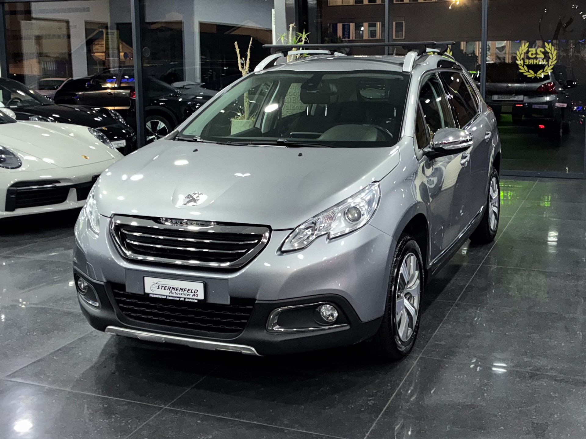 PEUGEOT 2008 1.2 PureTech Allure EAT6-image-0