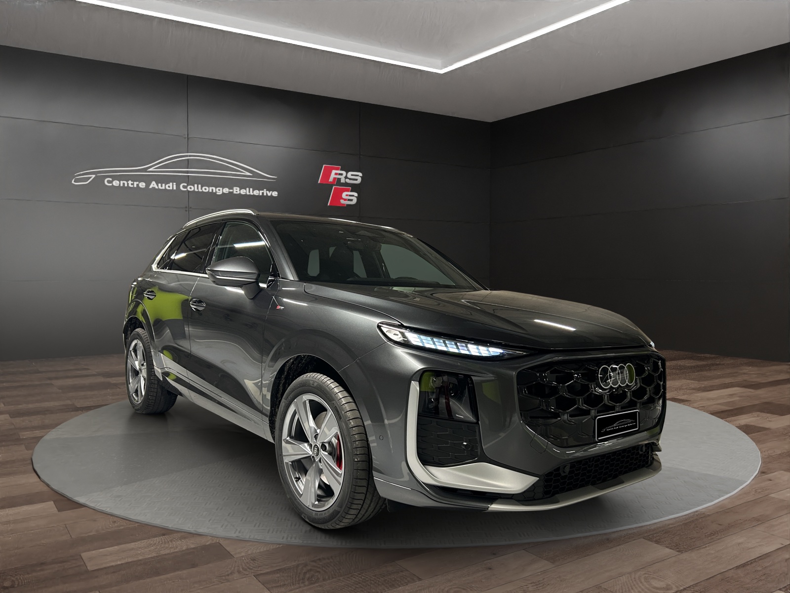 AUDI Q3 SUV TFSI quattro 195 kW S tronic-image-7