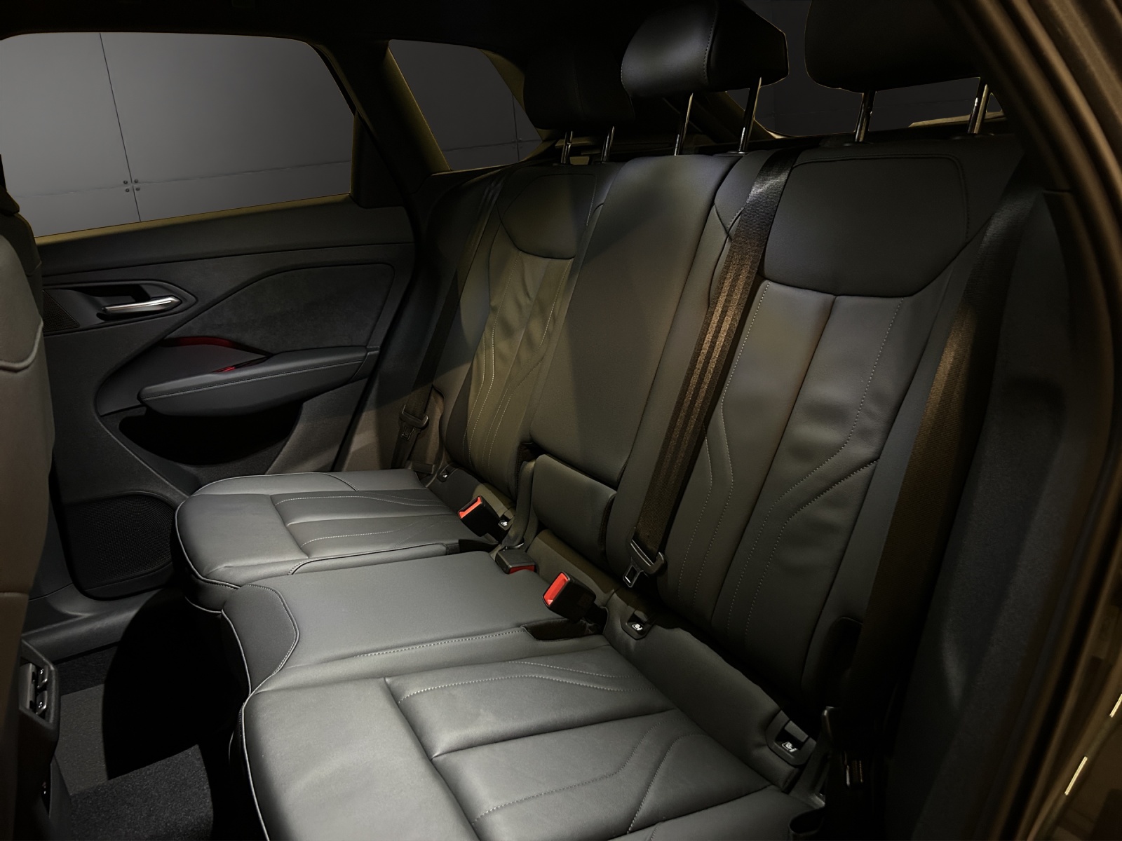 AUDI Q3 SUV TFSI quattro 195 kW S tronic-image-11