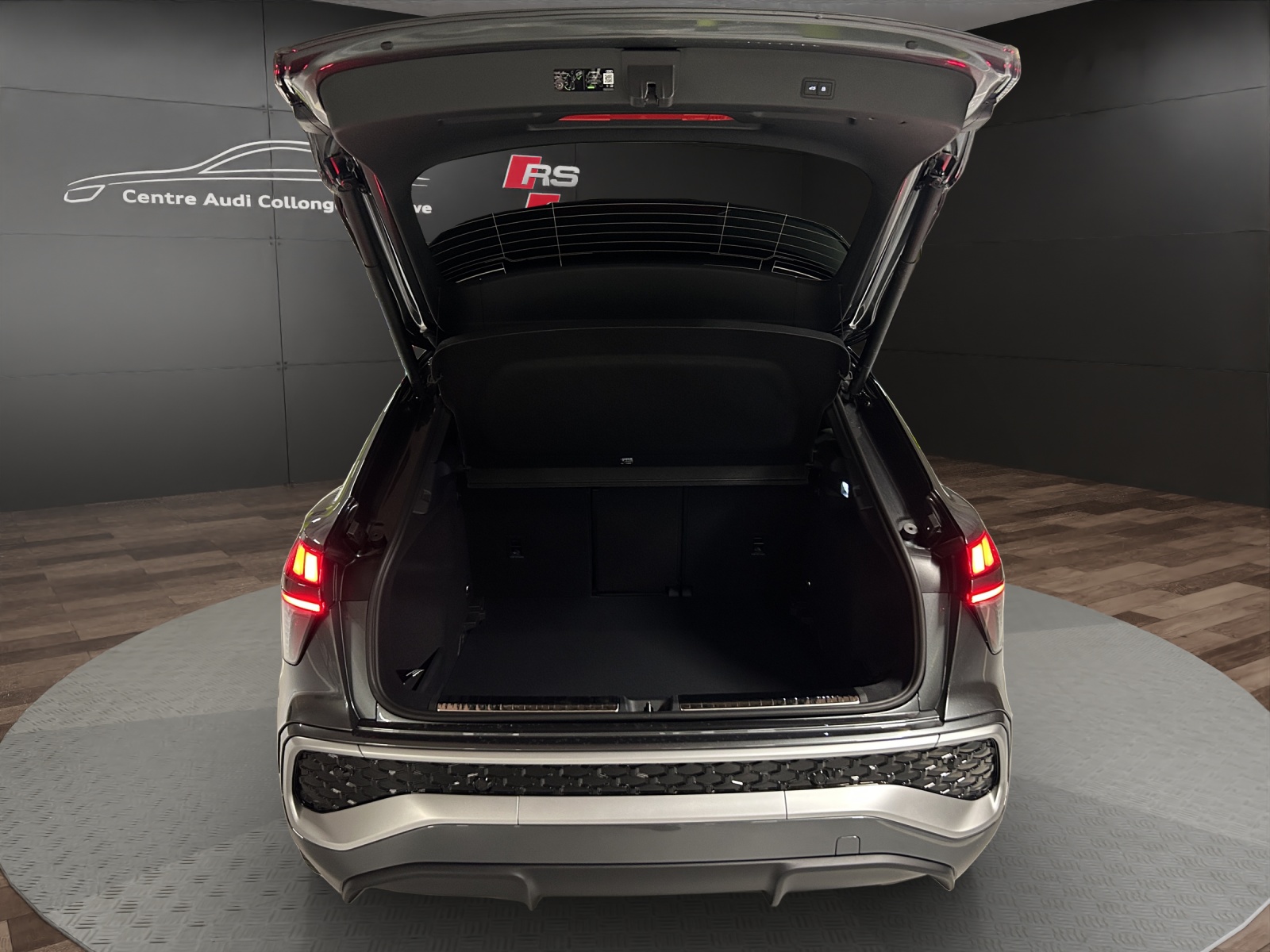 AUDI Q3 SUV TFSI quattro 195 kW S tronic-image-17