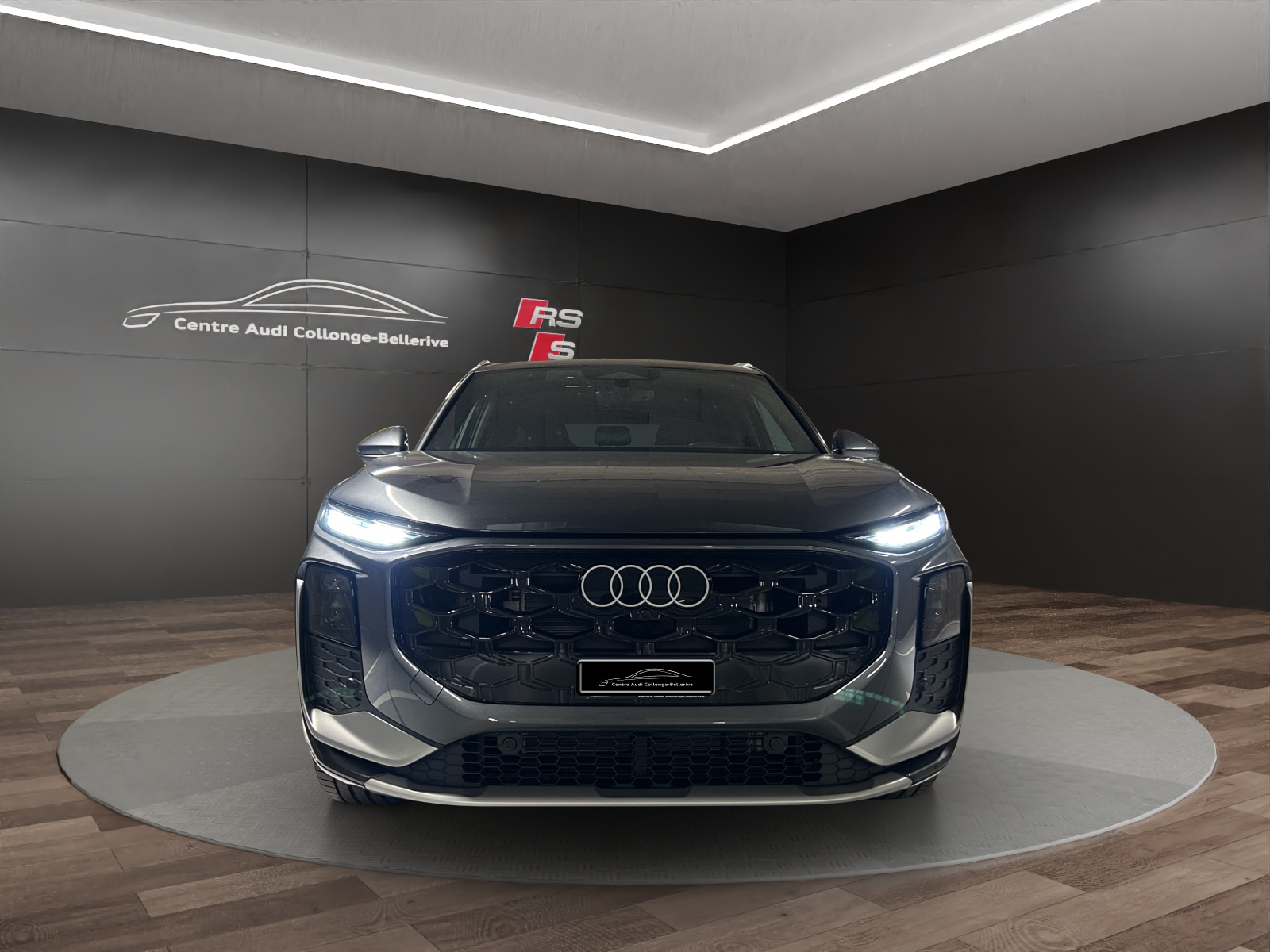 AUDI Q3 SUV TFSI quattro 195 kW S tronic-image-1