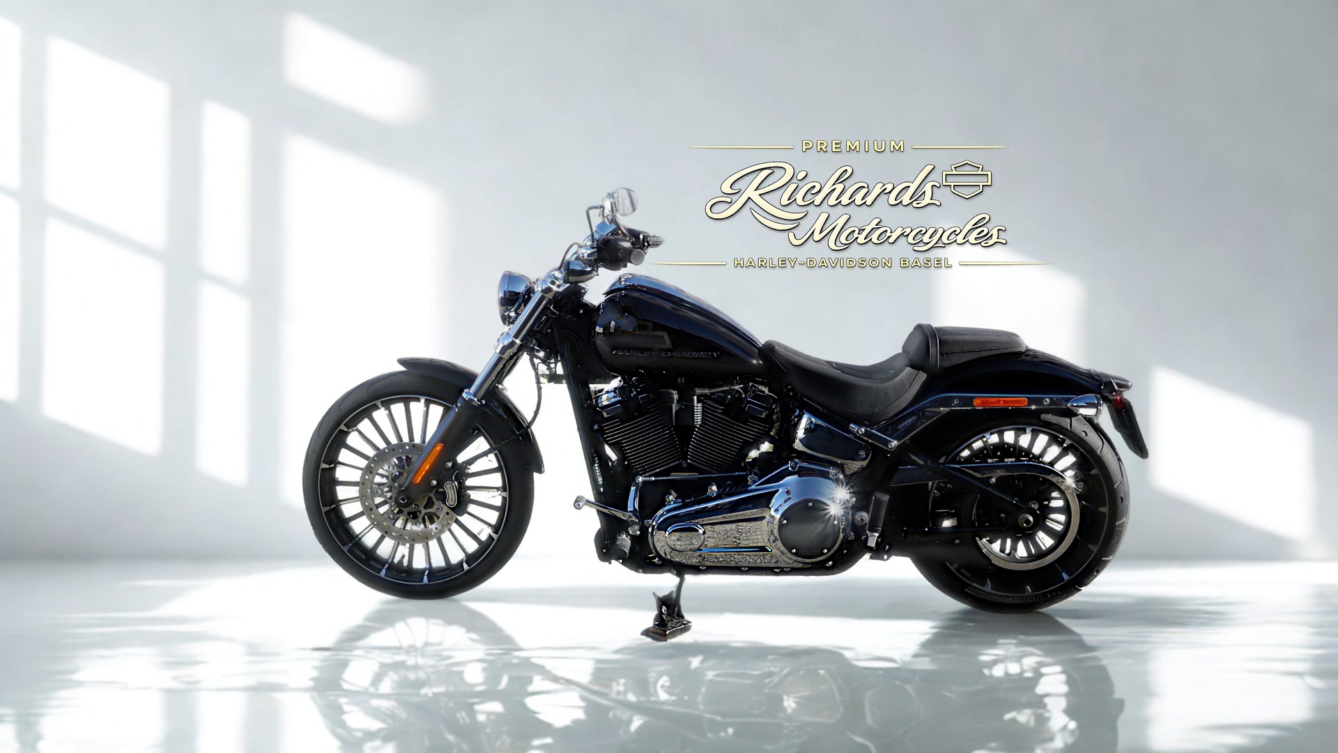 HARLEY-DAVIDSON FXBR Breakout 117-showroom-element-3
