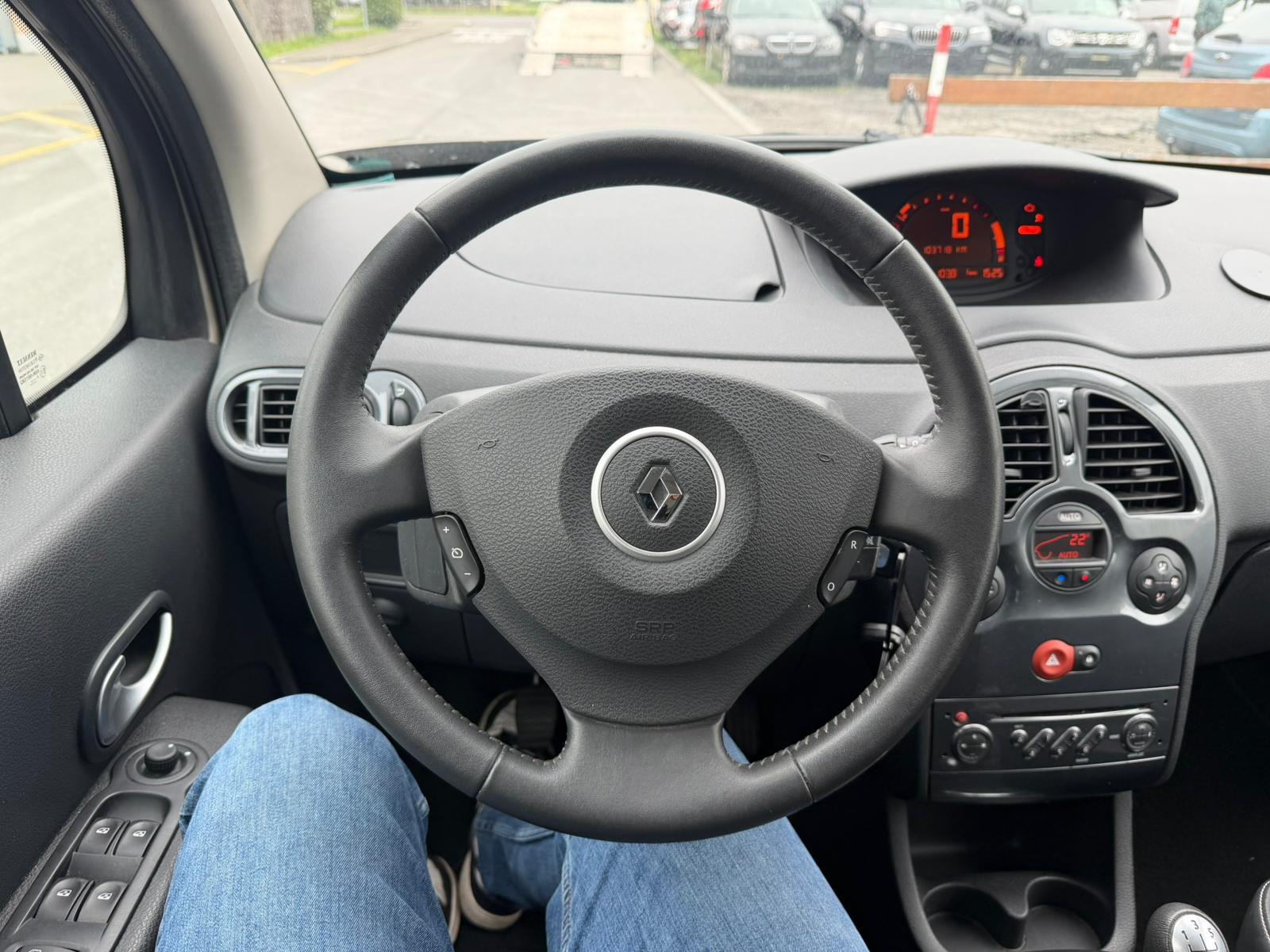 RENAULT Modus 1.2 16V T Dynamique-image-11