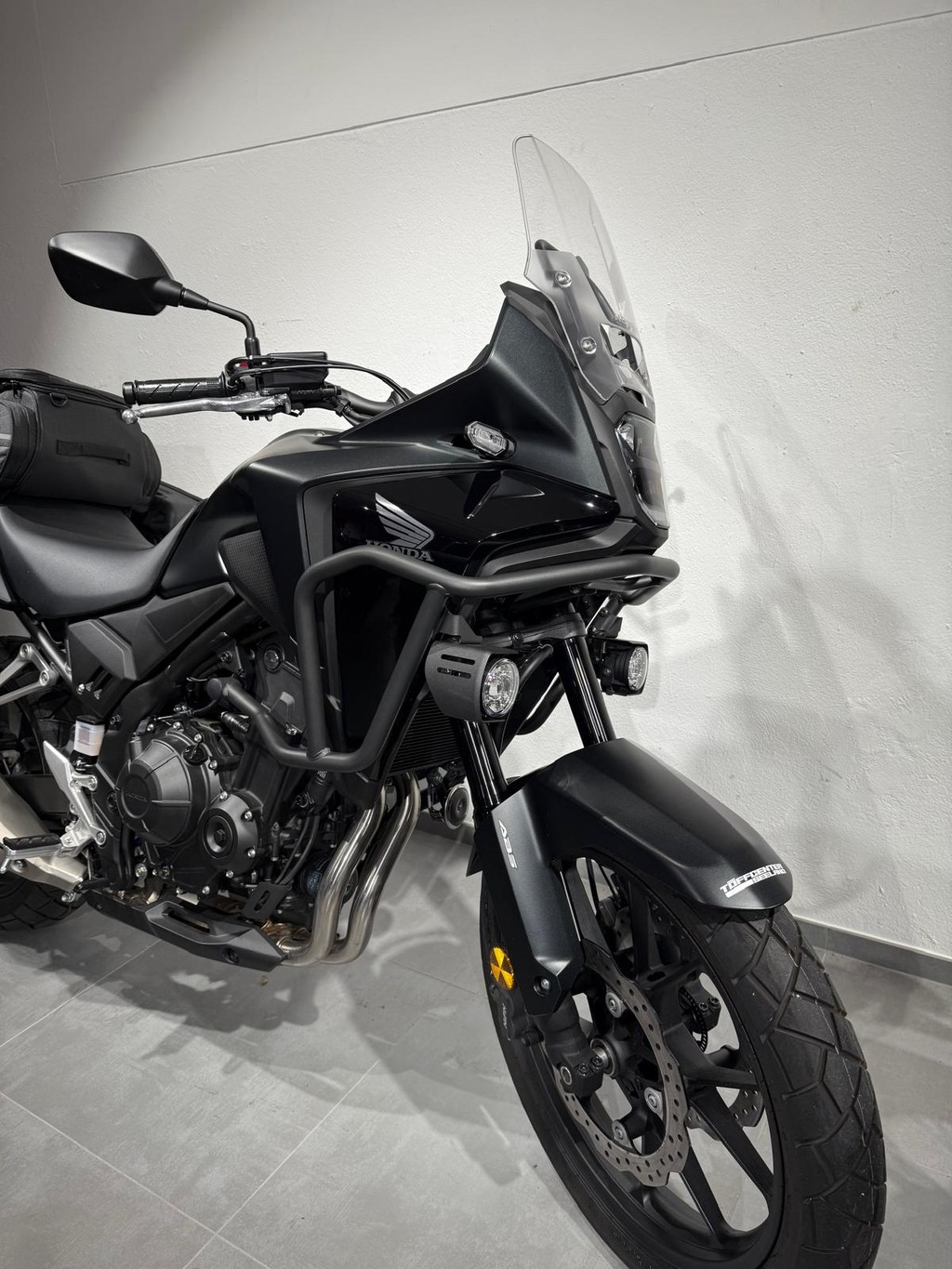 HONDA NX 500-showroom-element-1