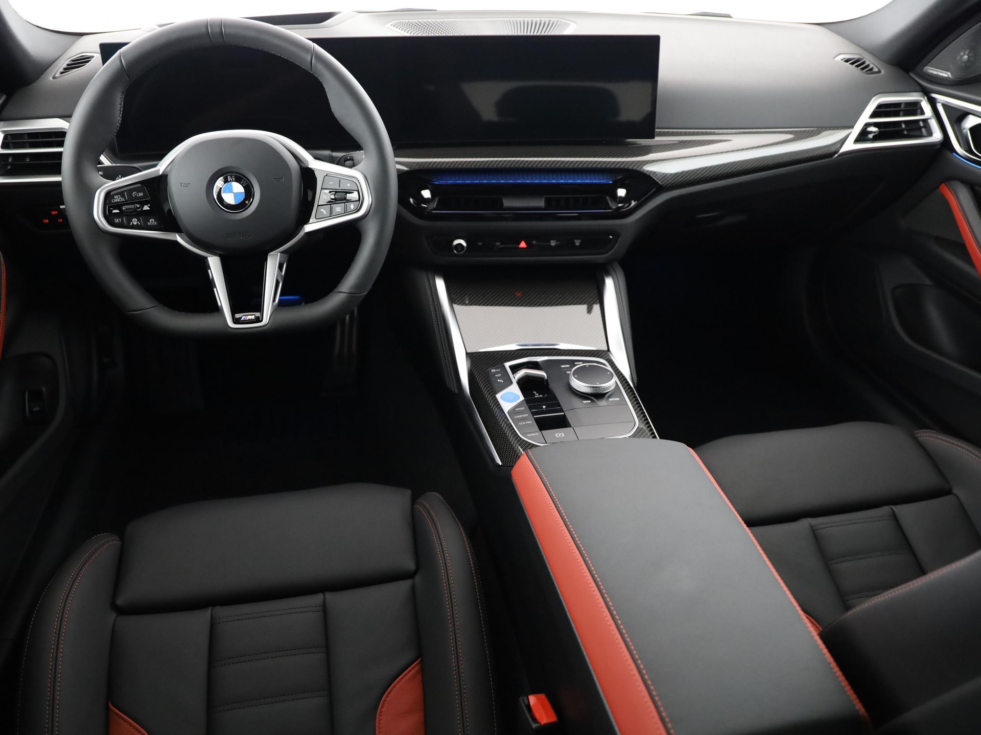 BMW i4 xDrive40-image-5