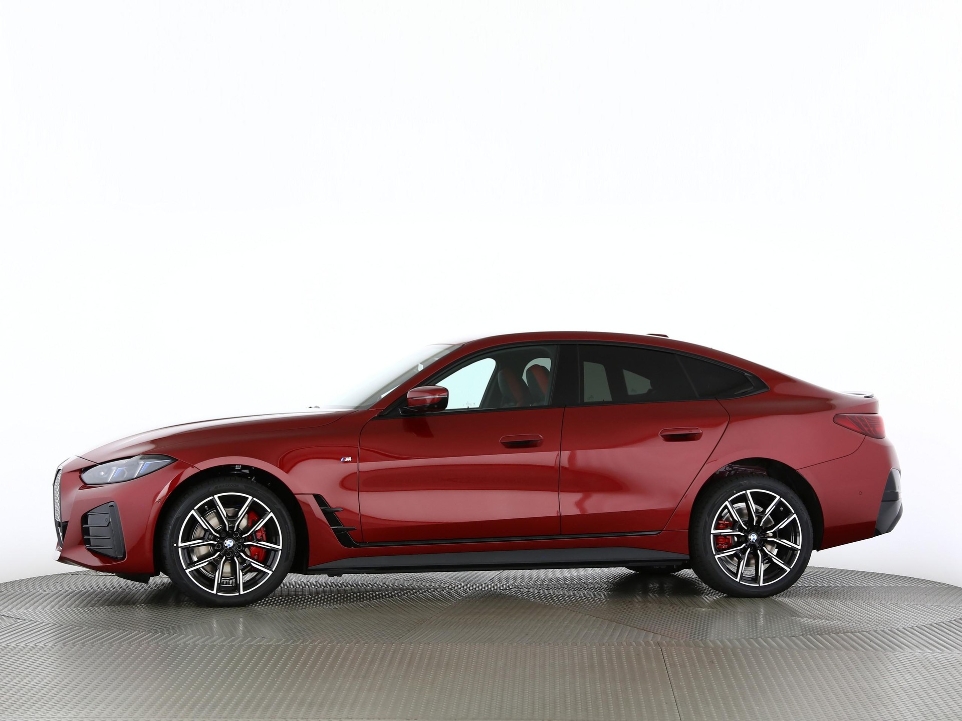 BMW i4 xDrive40-image-10