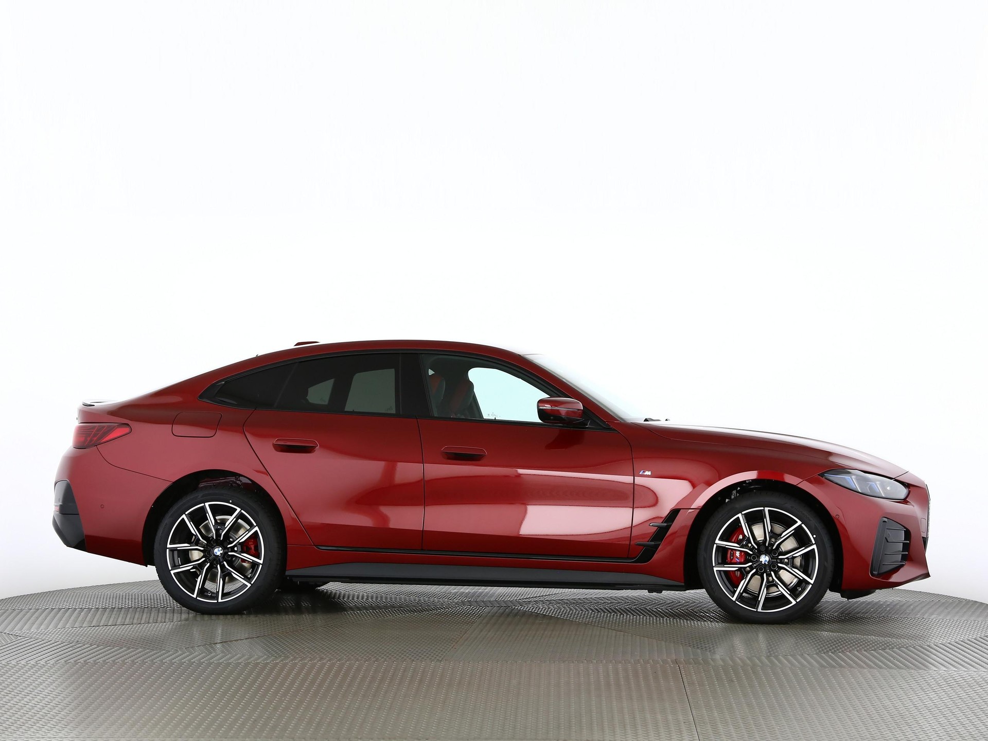 BMW i4 xDrive40-image-23