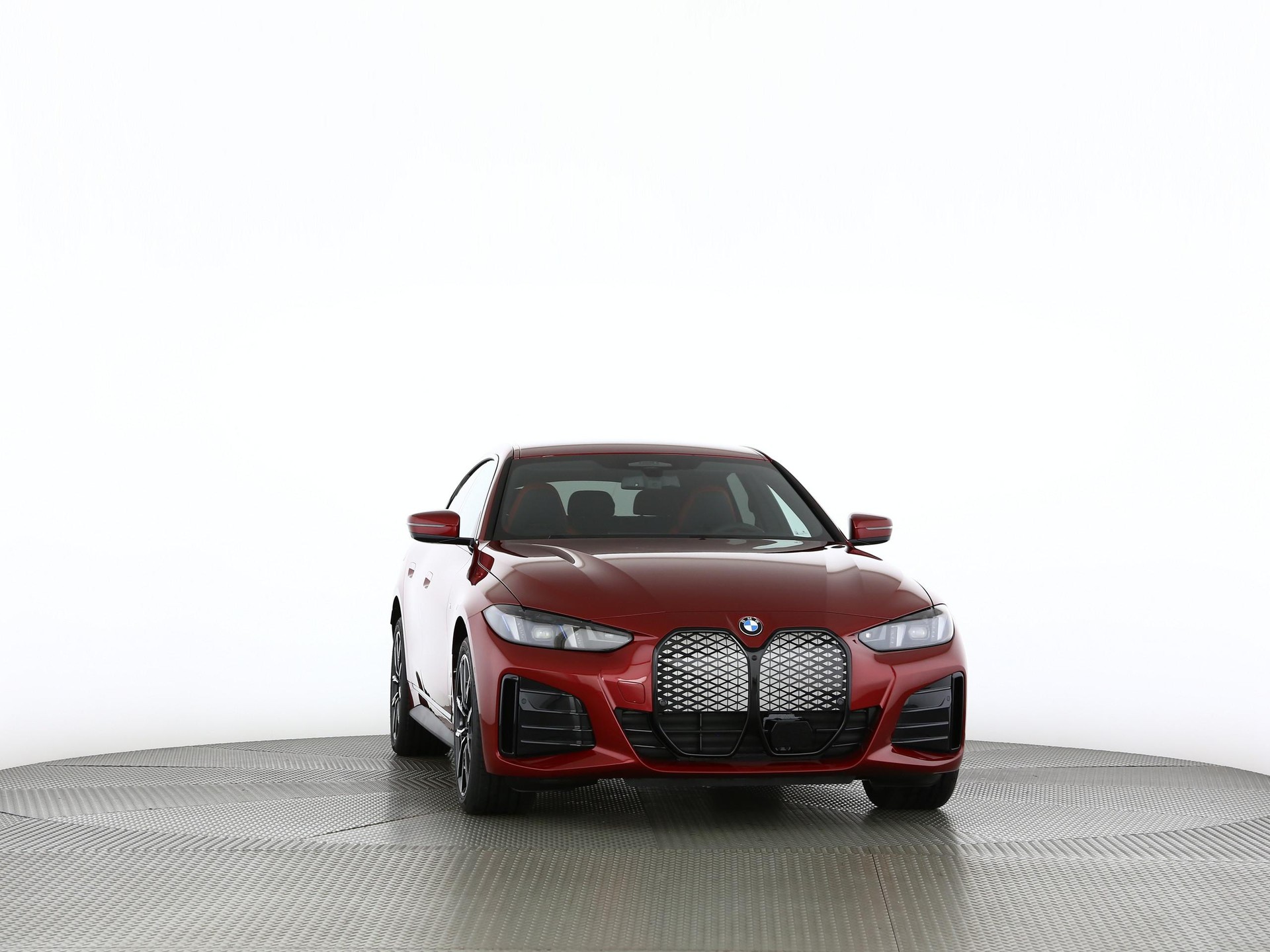 BMW i4 xDrive40-image-28