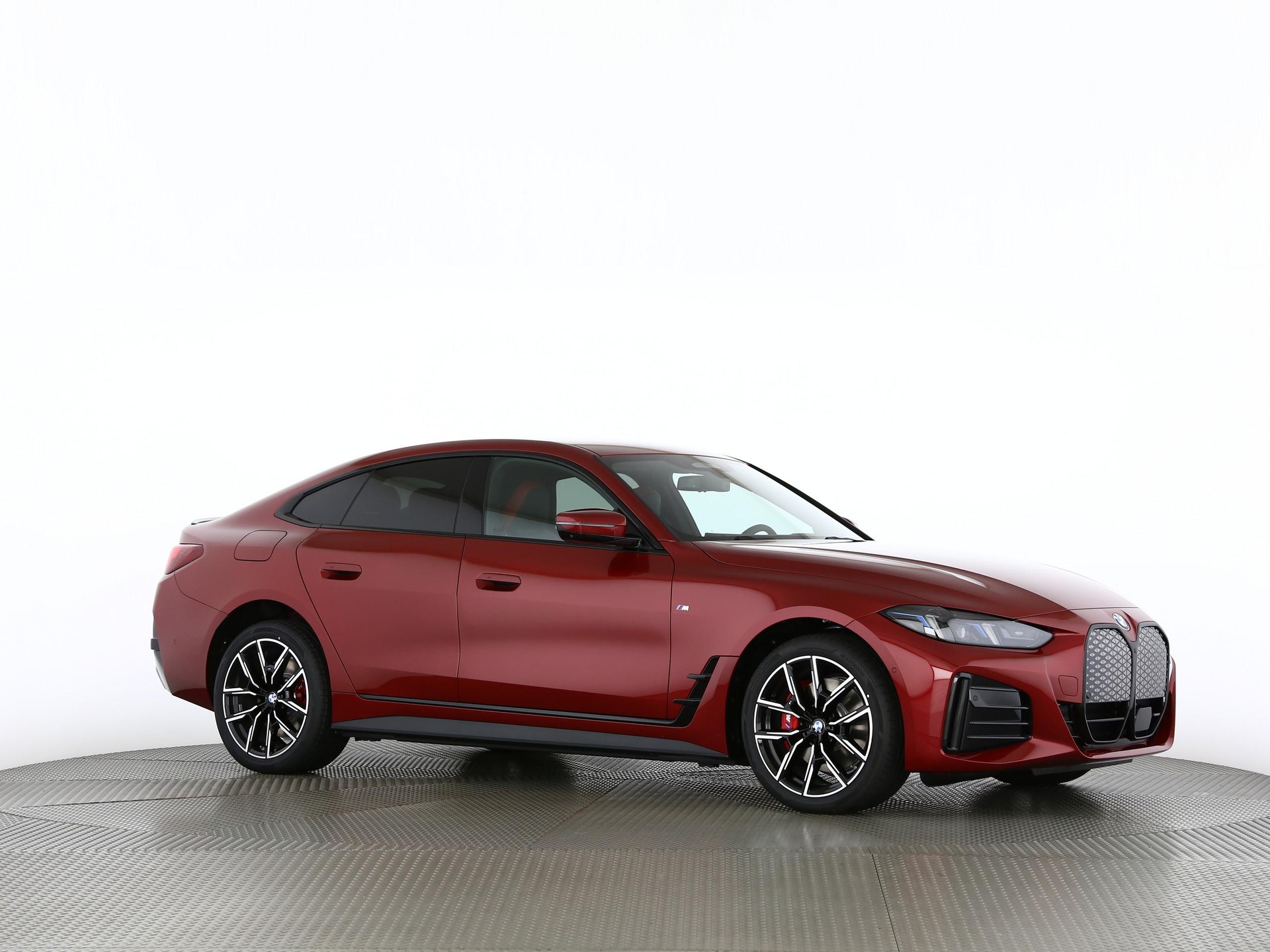 BMW i4 xDrive40-image-25