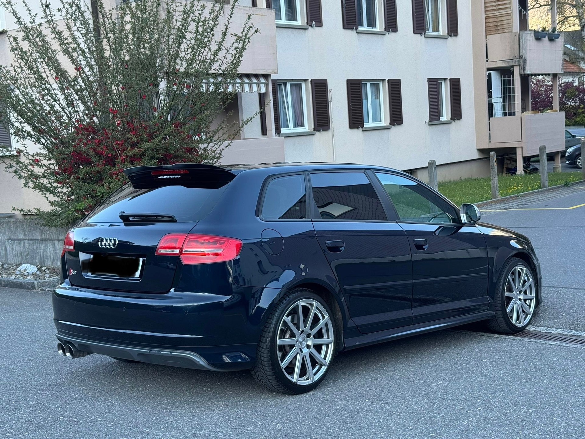 AUDI S3 Sportback 2.0 TFSI quattro-image-1
