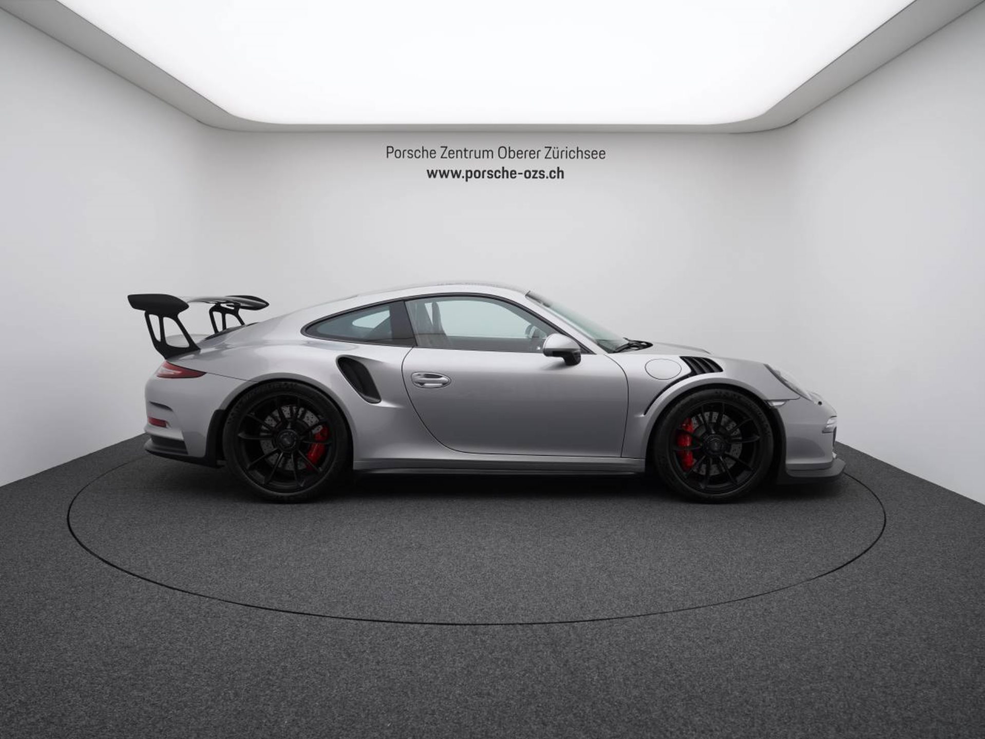 PORSCHE 911 GT3 RS-image-7