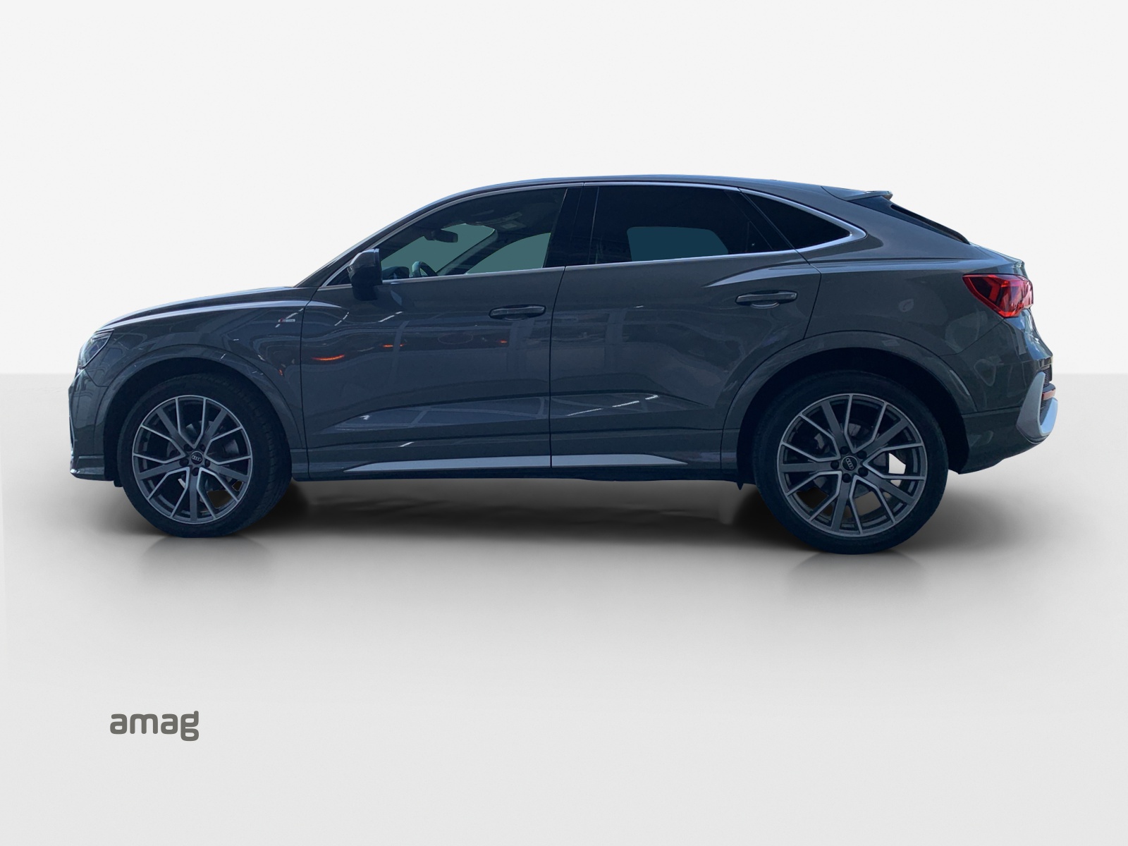 AUDI Q3 Sportback 35 TFSI S line Attraction S-tronic-image-1
