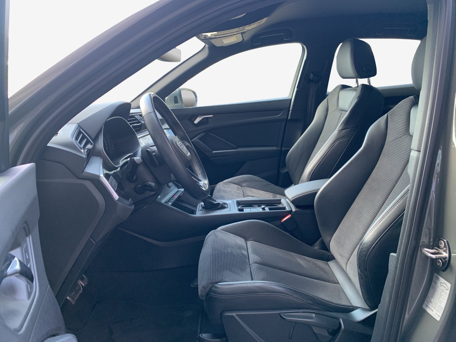 AUDI Q3 Sportback 35 TFSI S line Attraction S-tronic-image-7
