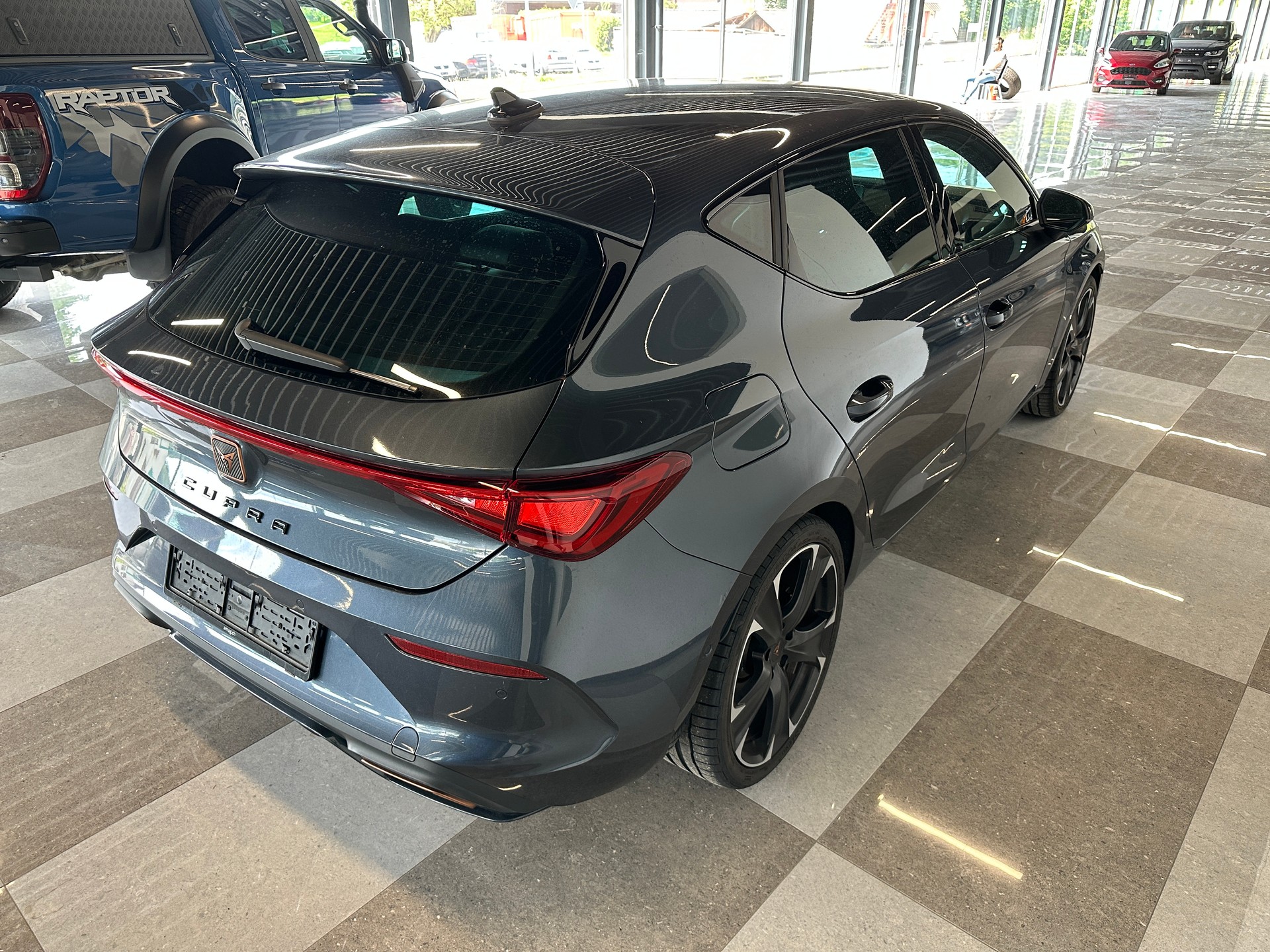 CUPRA LEON 1.4 e-HYBRID pHEV VZ DSG-image-2