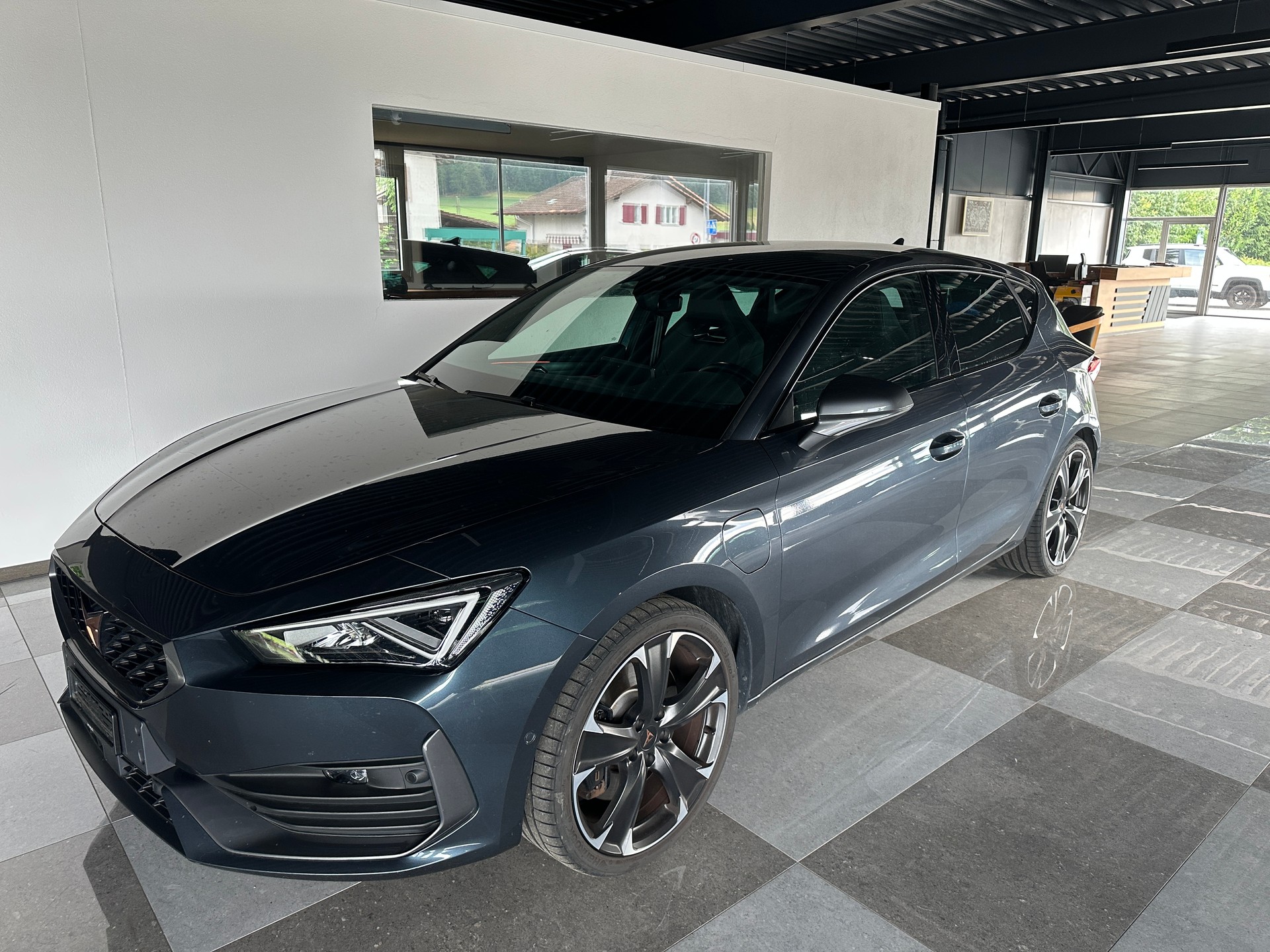 CUPRA LEON 1.4 e-HYBRID pHEV VZ DSG-image-0