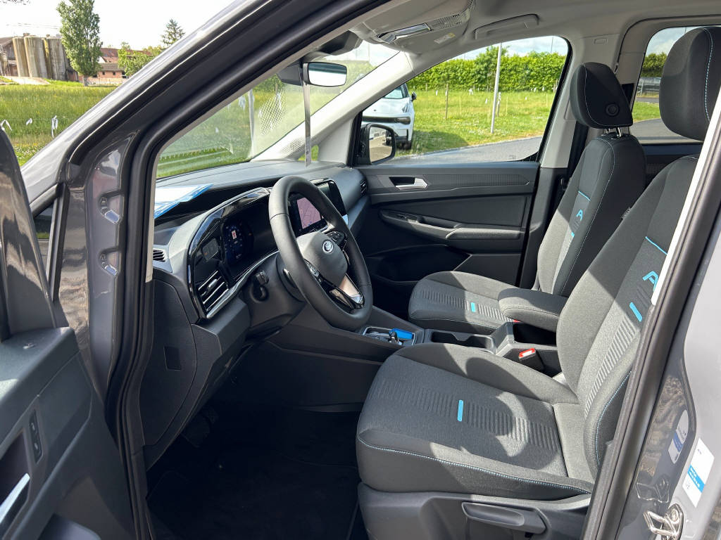 FORD TOURNEO Connect 1.5 EcoBoost 150 Active PHEV-image-6