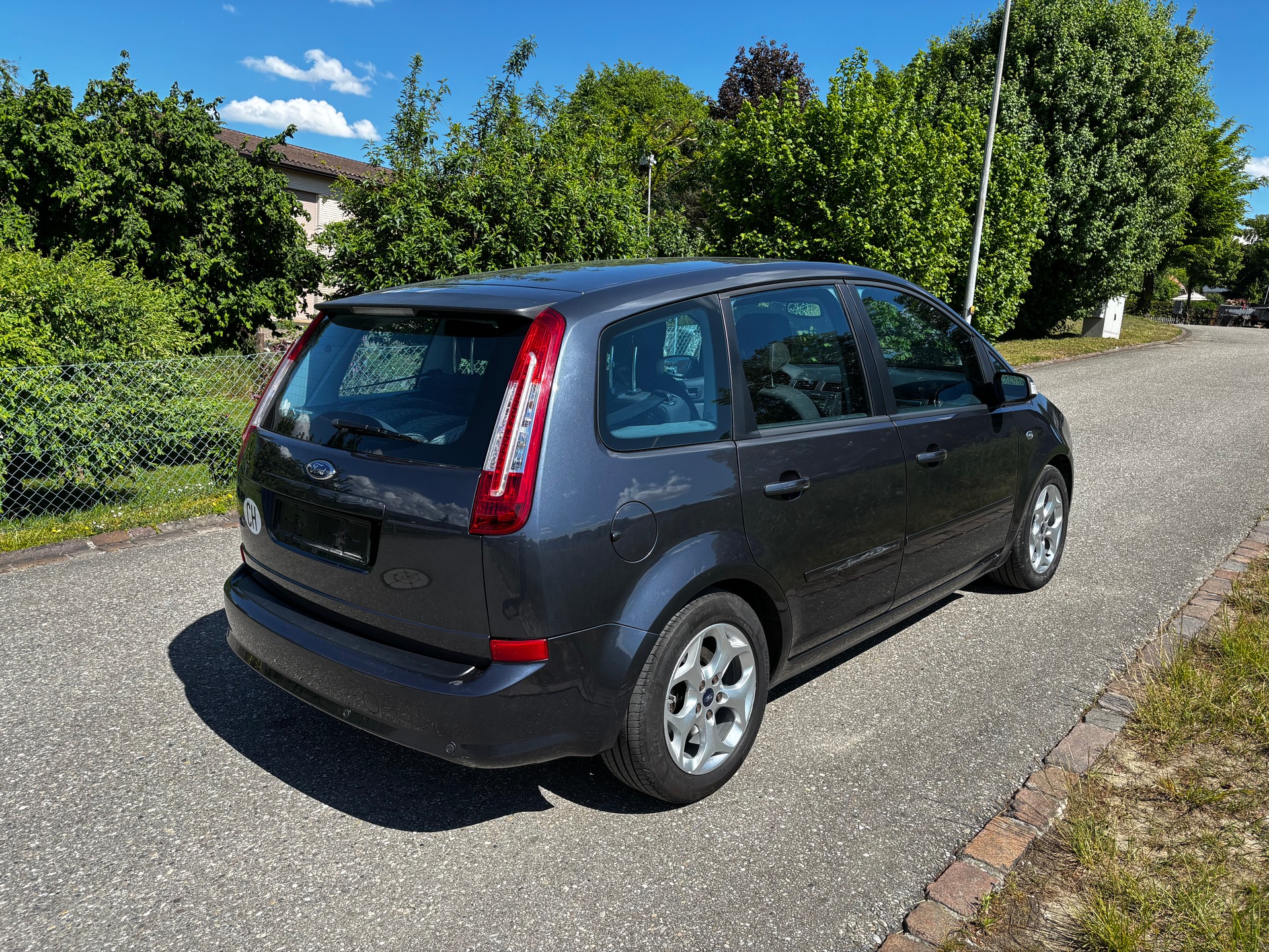 FORD C-Max 2.0 16V Titanium Automatic-image-2