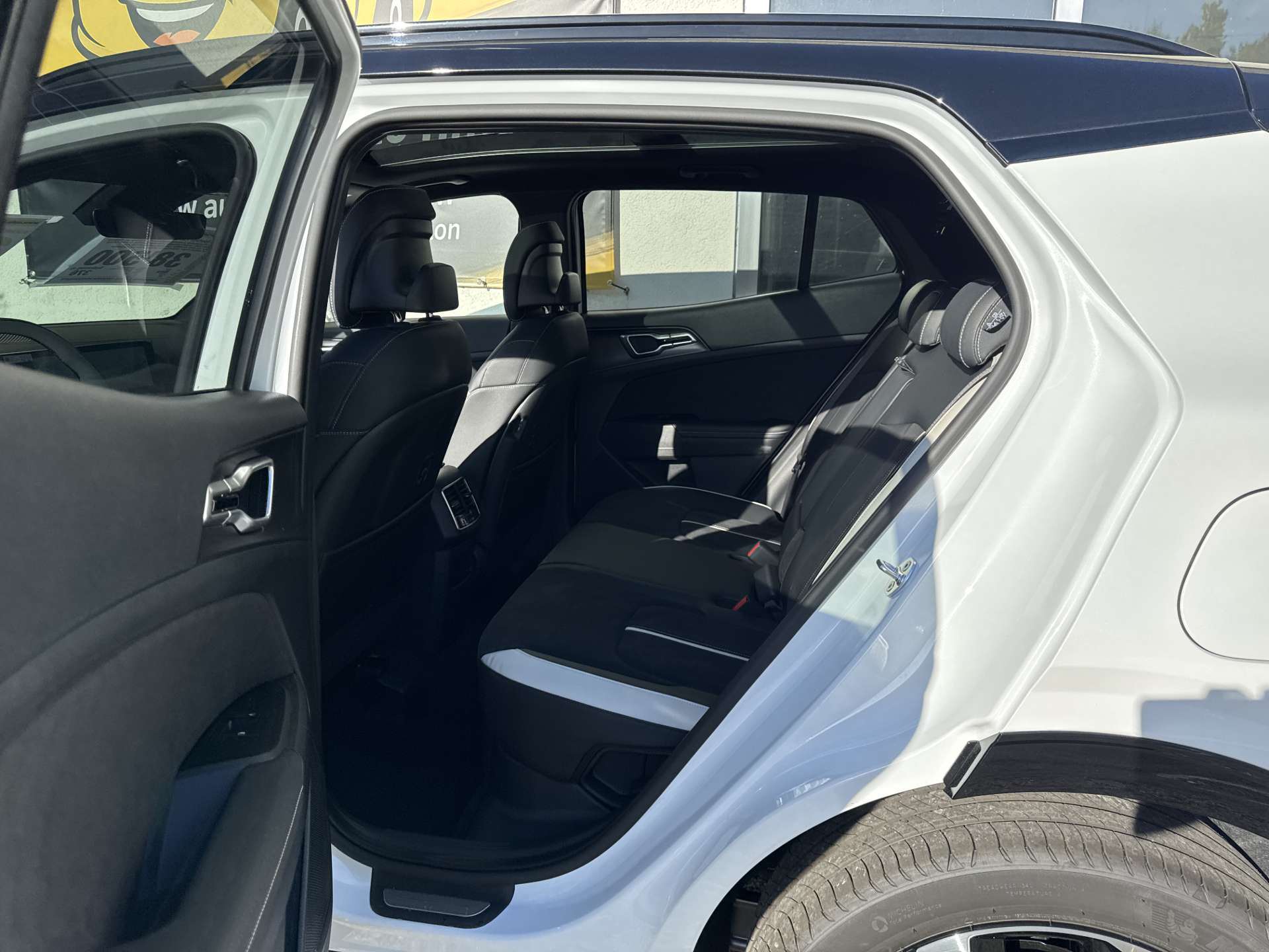 KIA Sportage 1.6T-GDi HEV GT-Line 239PS 4x4 Automat NEUES MODELL-image-7
