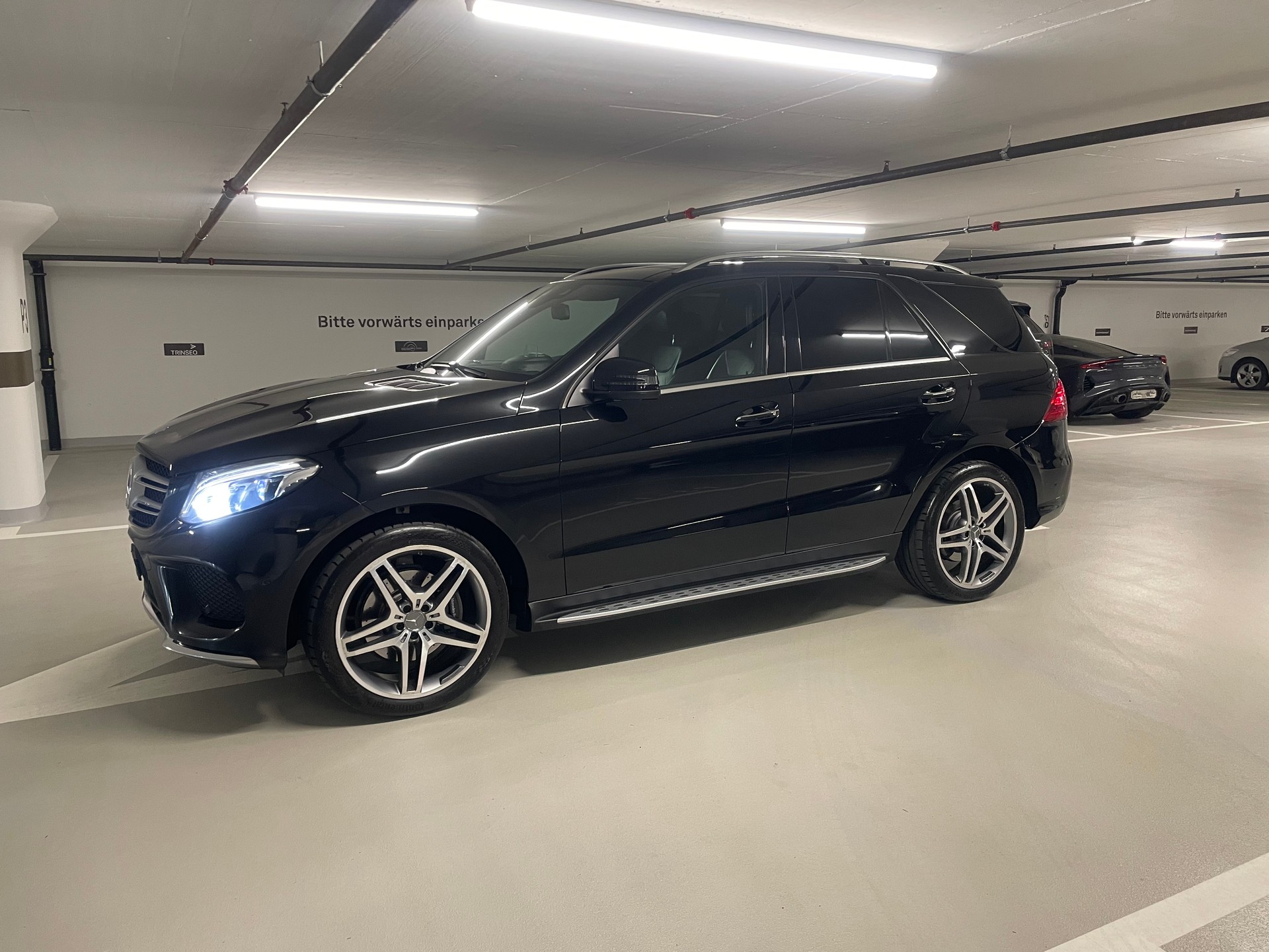 MERCEDES-BENZ GLE 350 d-image-3