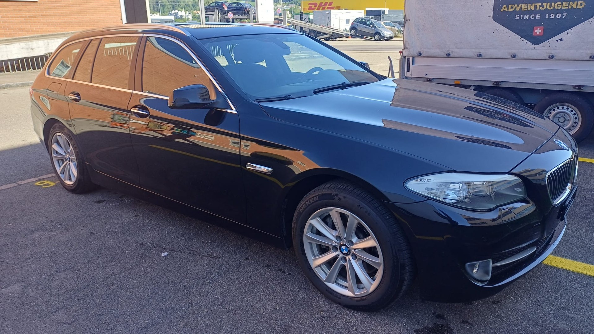 BMW 528i xDrive Touring Steptronic-image-2